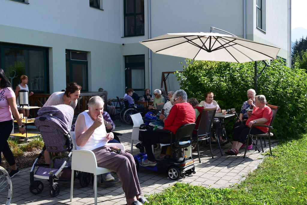 Ta veseli petek v parku doma