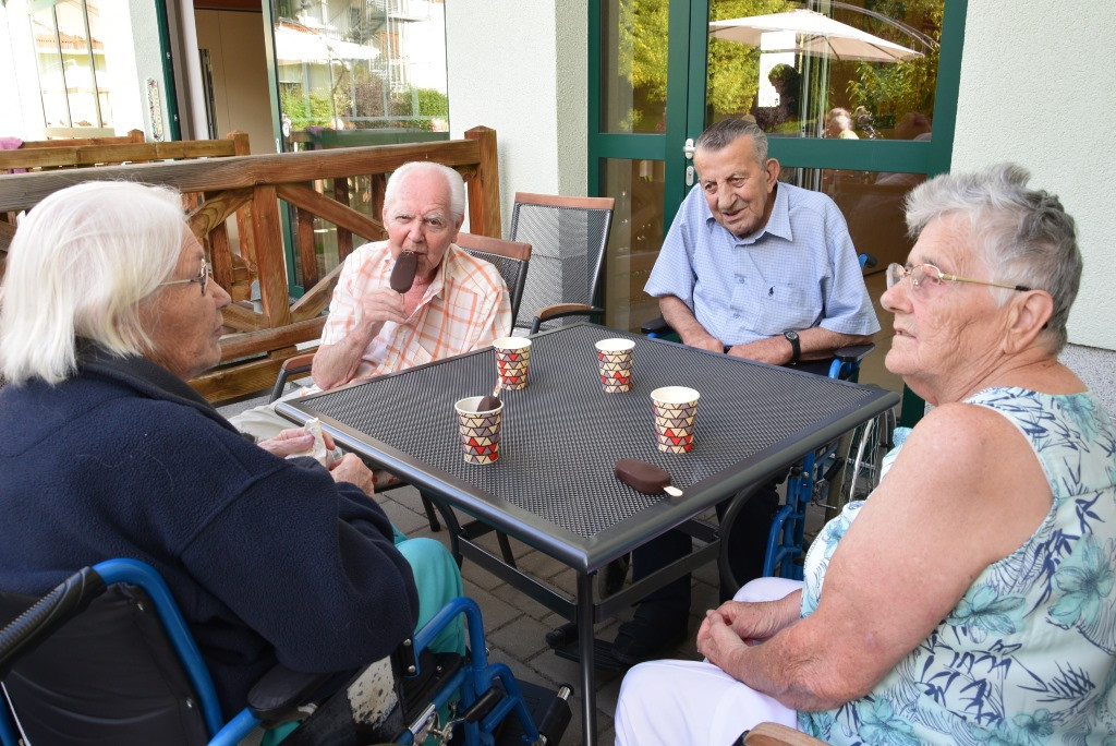 Ta veseli petek v parku doma