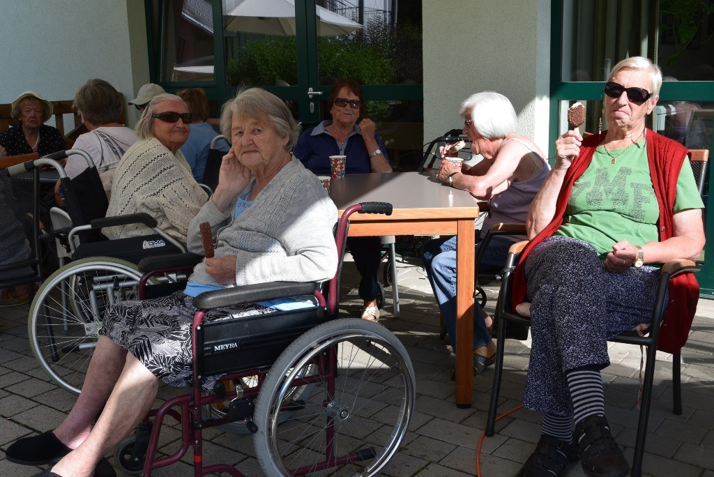 Ta veseli petek v parku doma