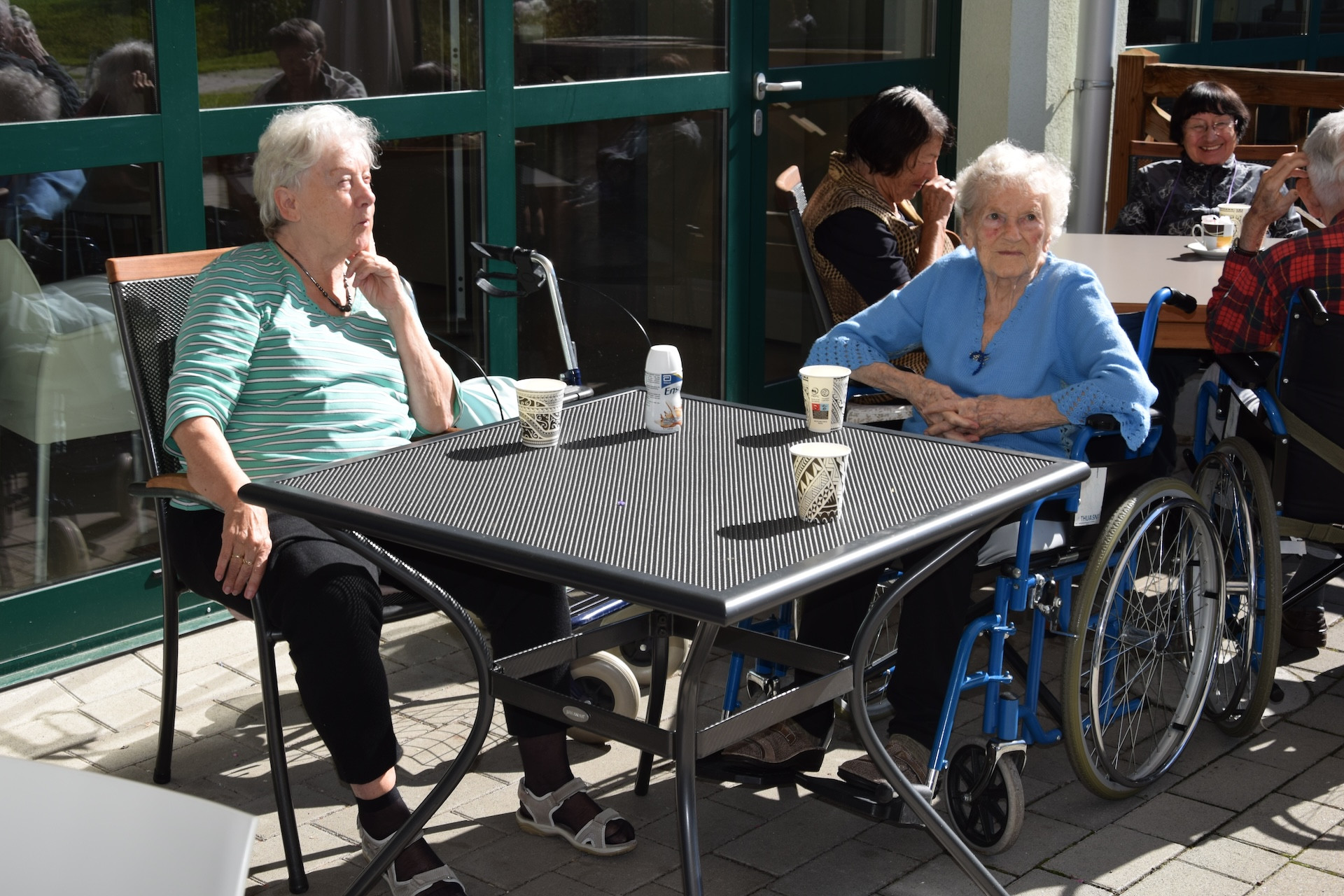 Ta veseli petek v parku doma