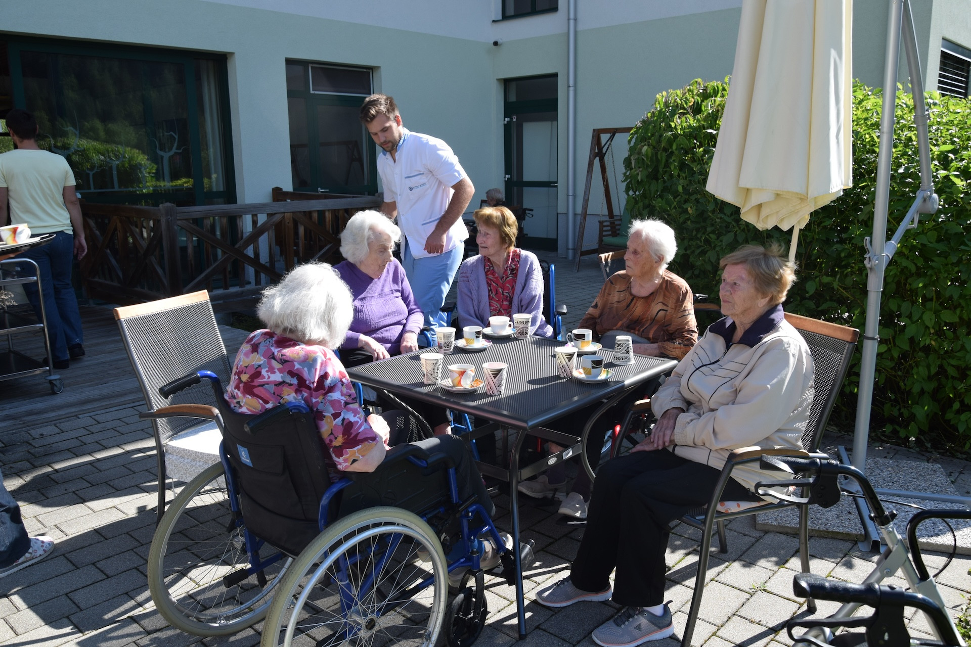 Ta veseli petek v parku doma