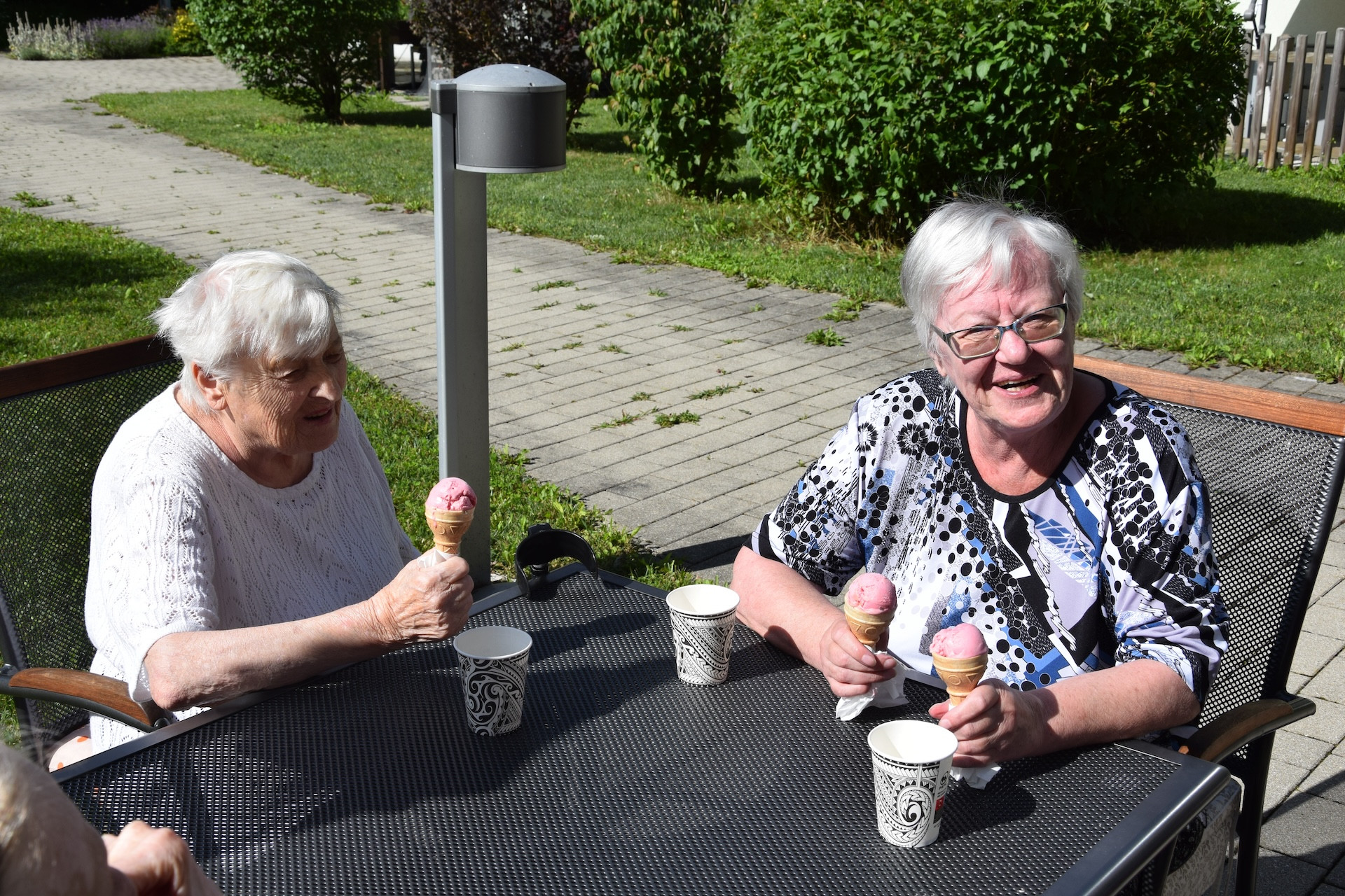 Ta veseli petek v parku doma