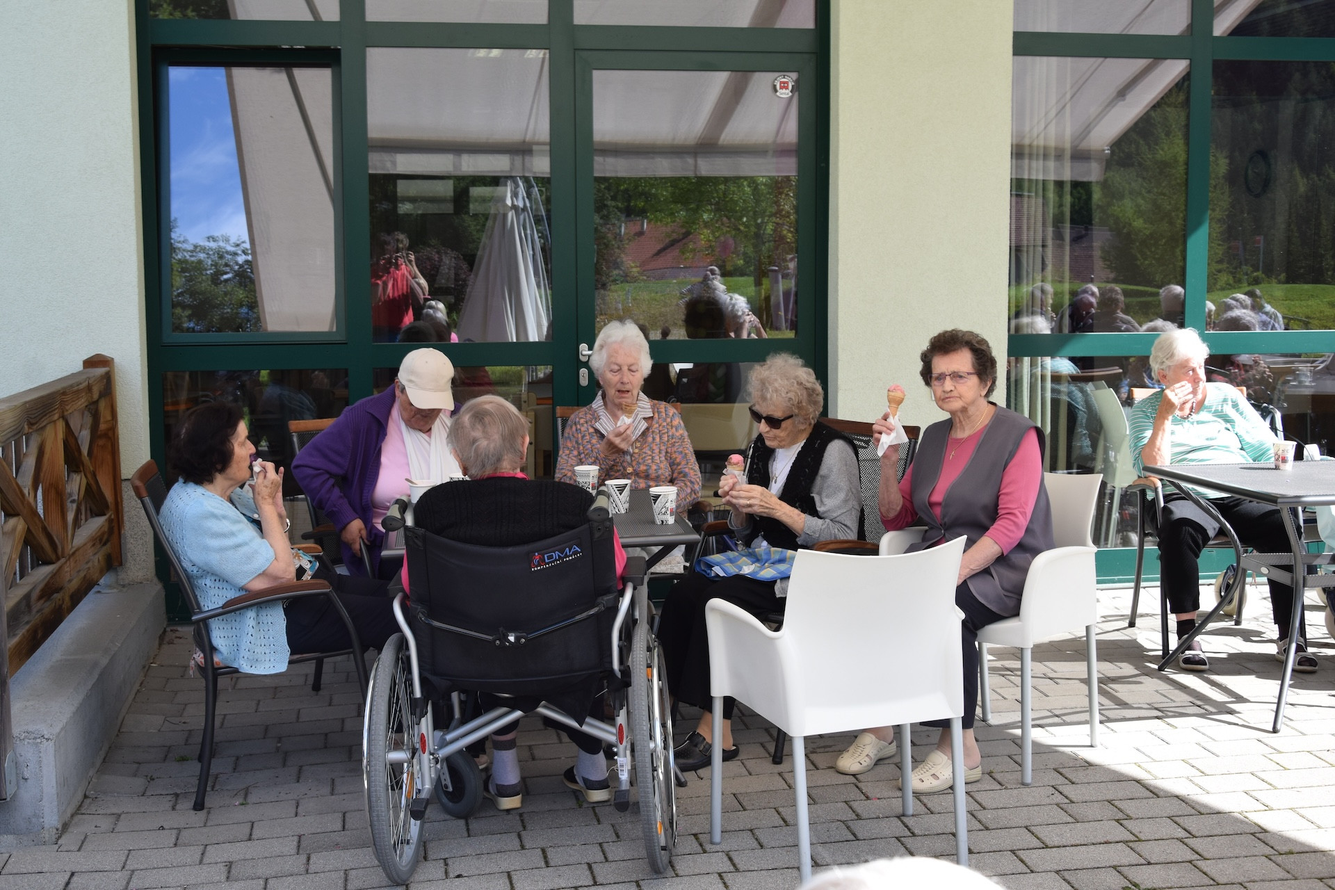 Ta veseli petek v parku doma