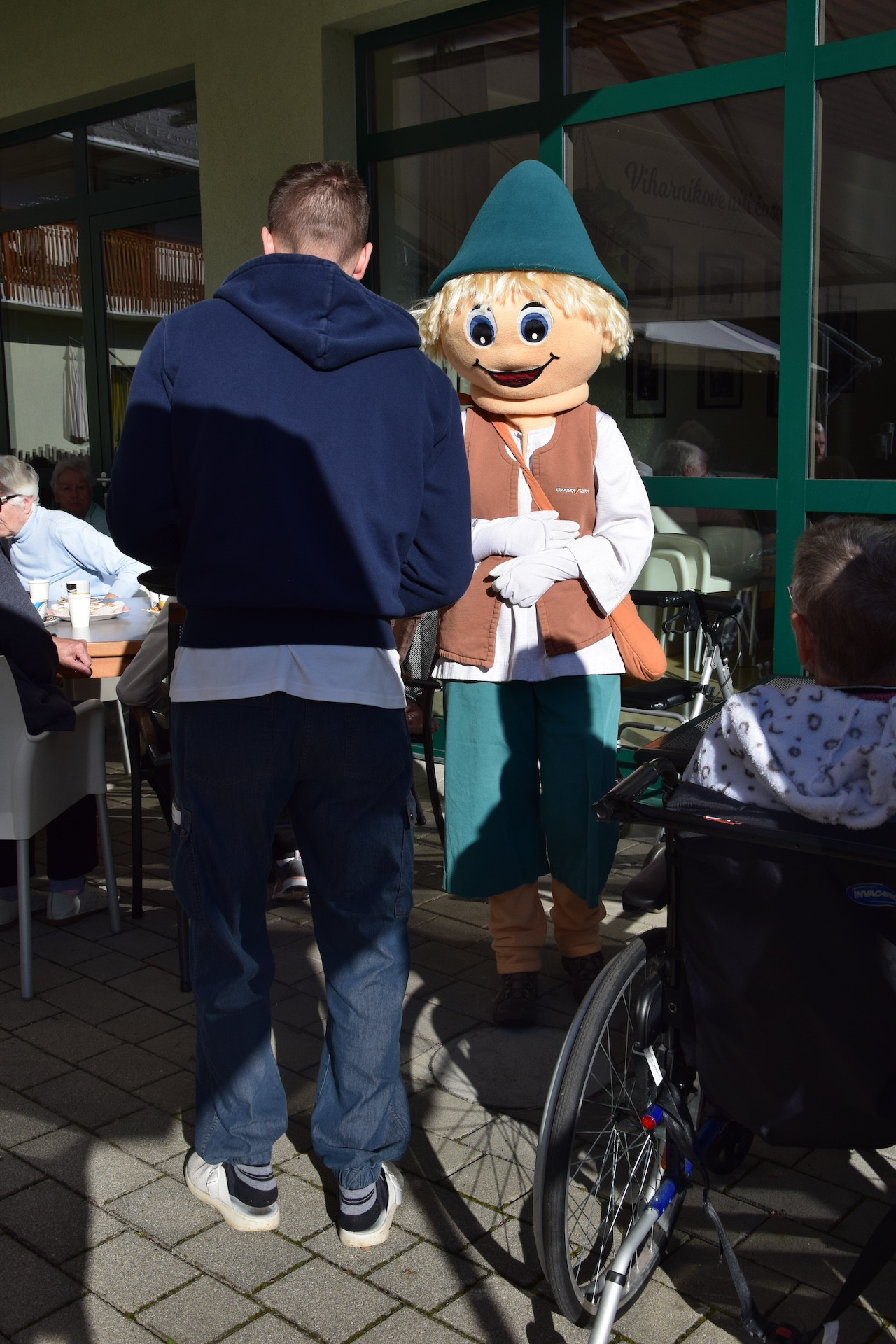 Ta veseli petek v parku doma