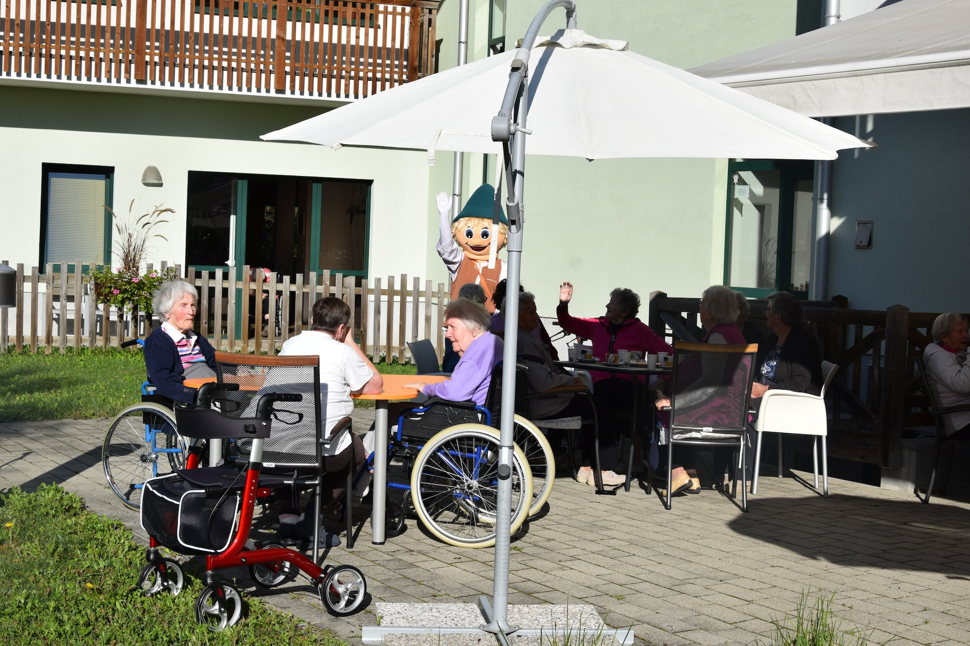 Ta veseli petek v parku doma