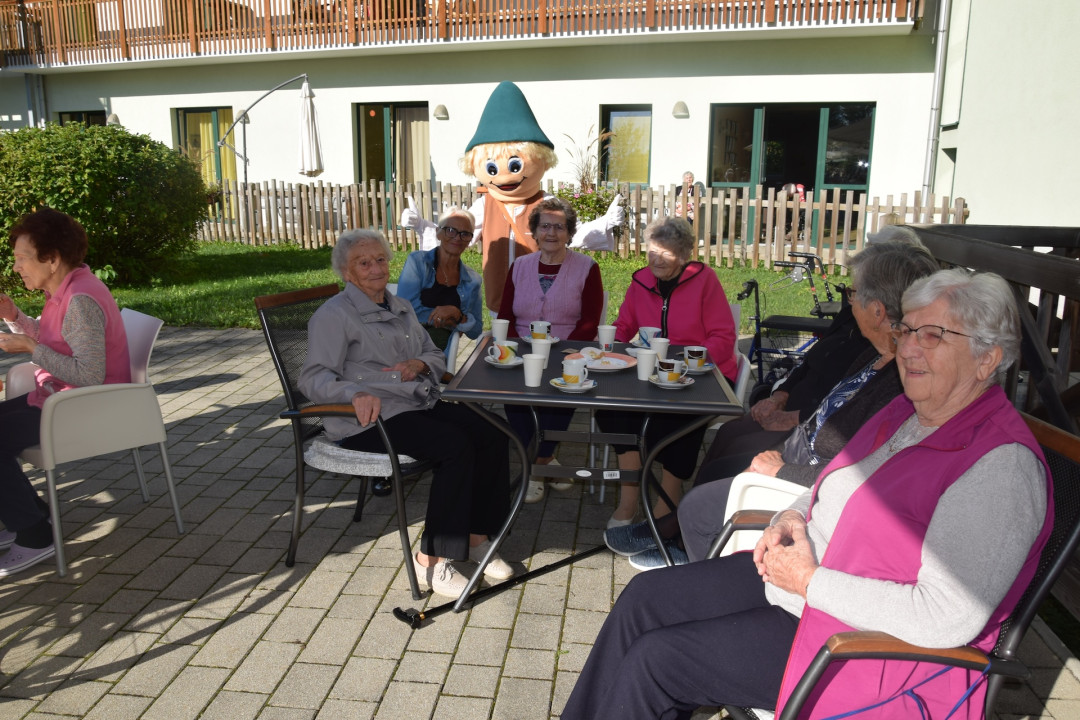 Ta veseli petek v parku doma