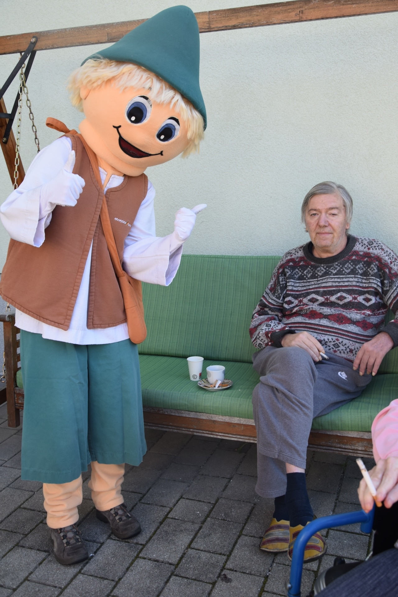 Ta veseli petek v parku doma