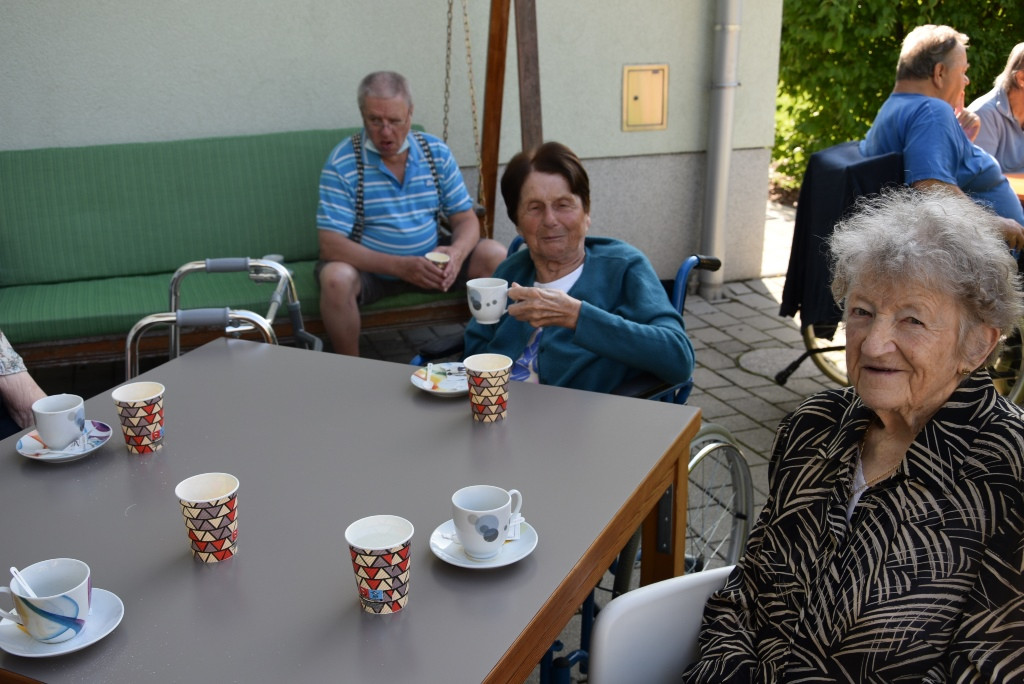 Ta veseli petek v parku doma