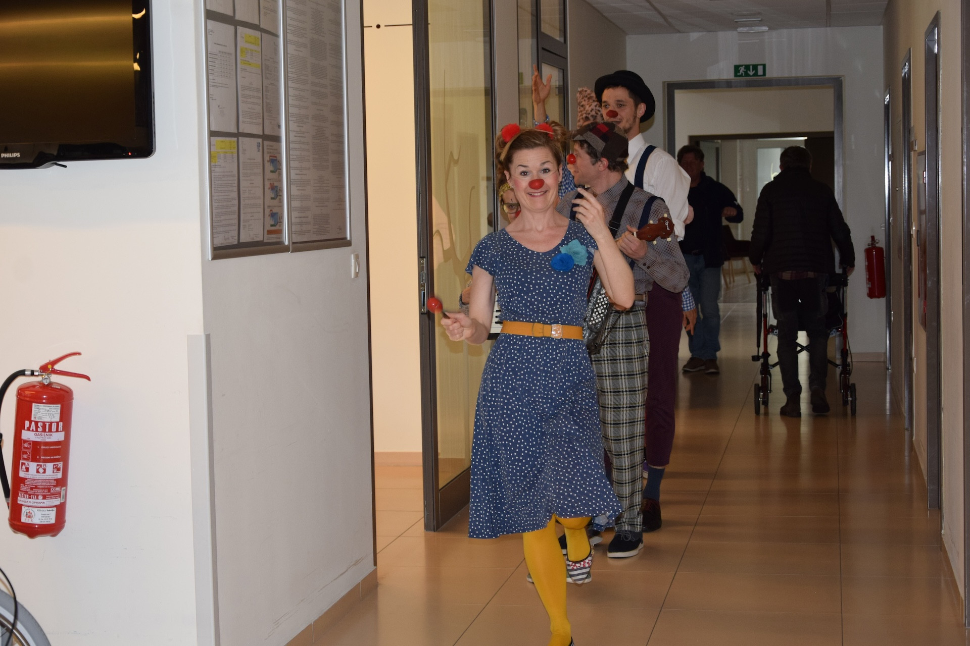 Ta veseli petek z rdečimi noski