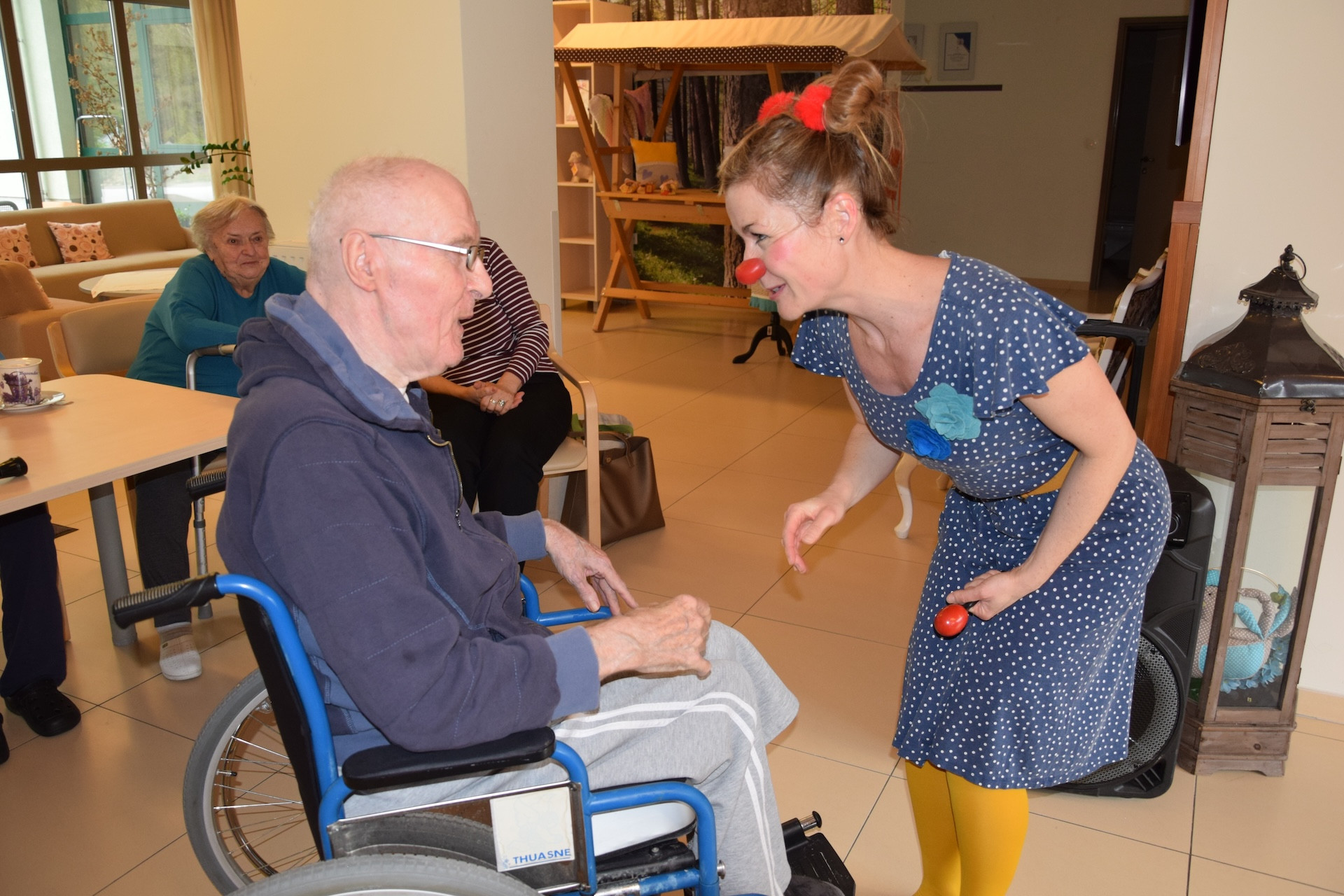 Ta veseli petek z rdečimi noski