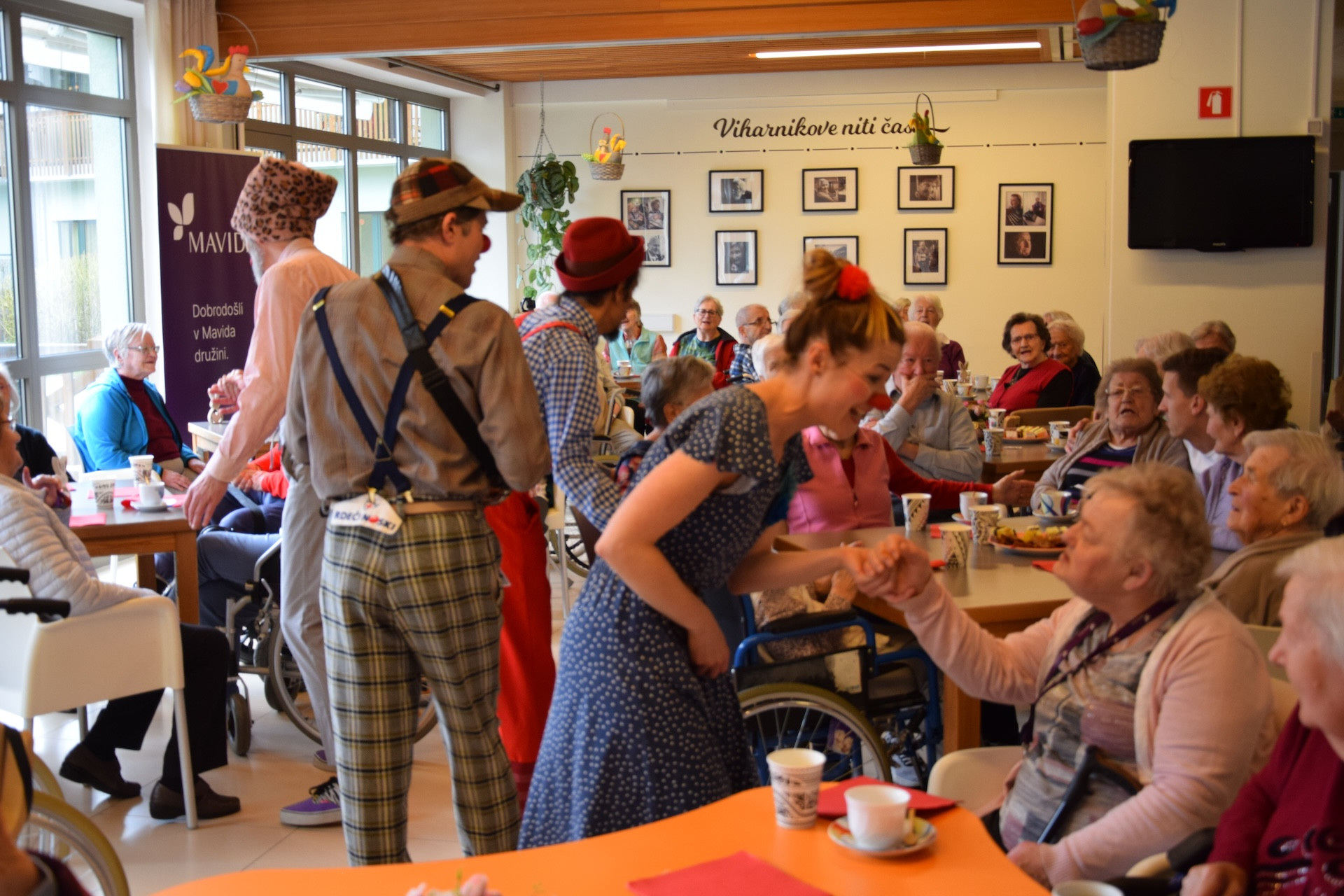 Ta veseli petek z rdečimi noski