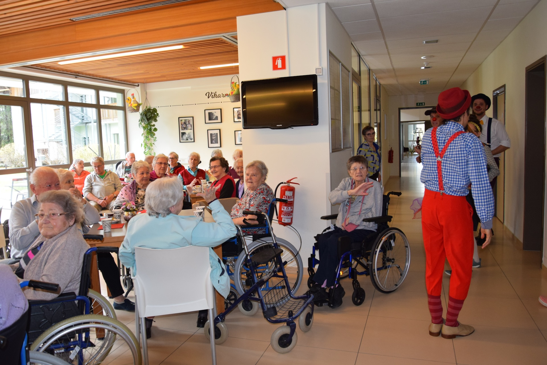 Ta veseli petek z rdečimi noski