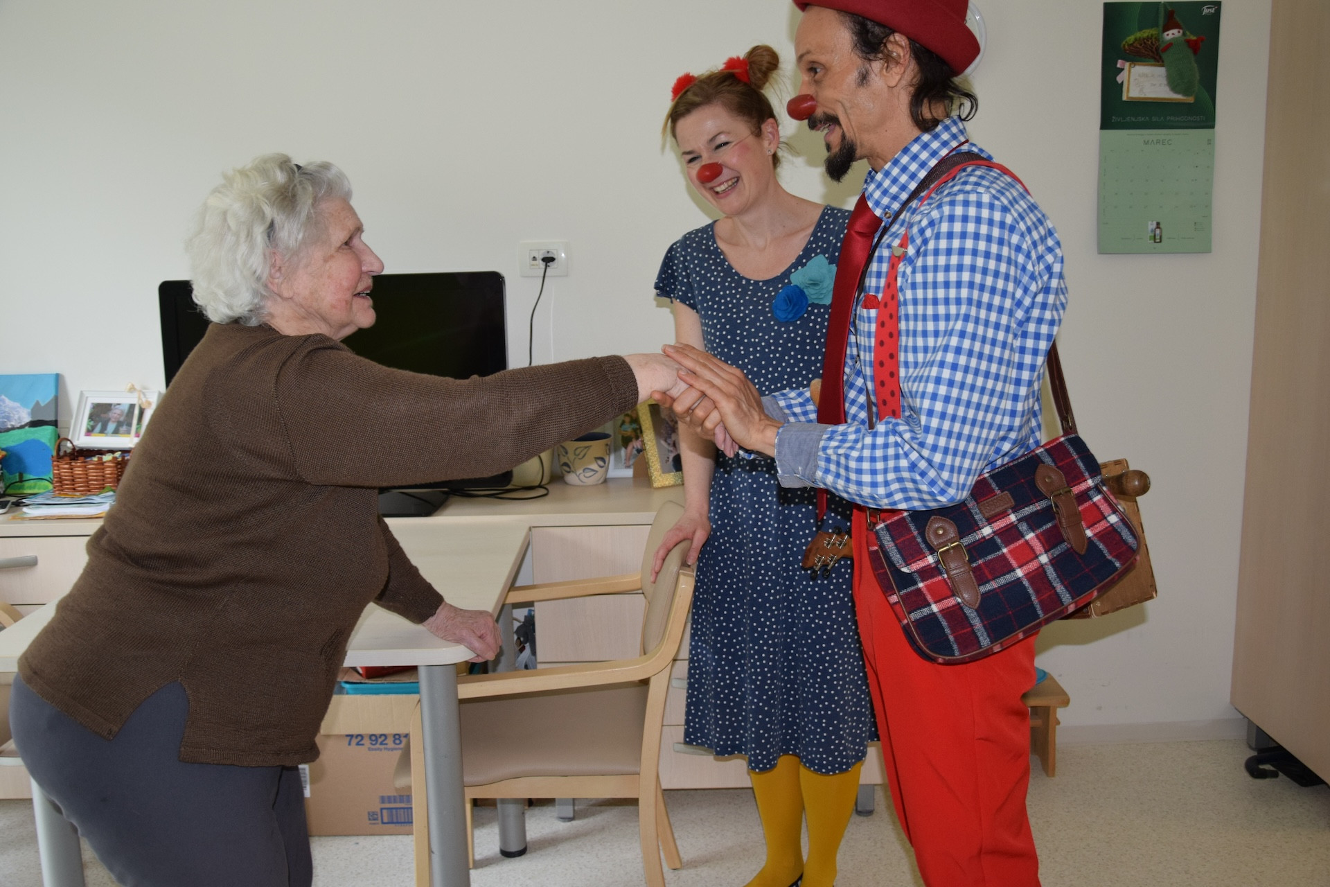 Ta veseli petek z rdečimi noski