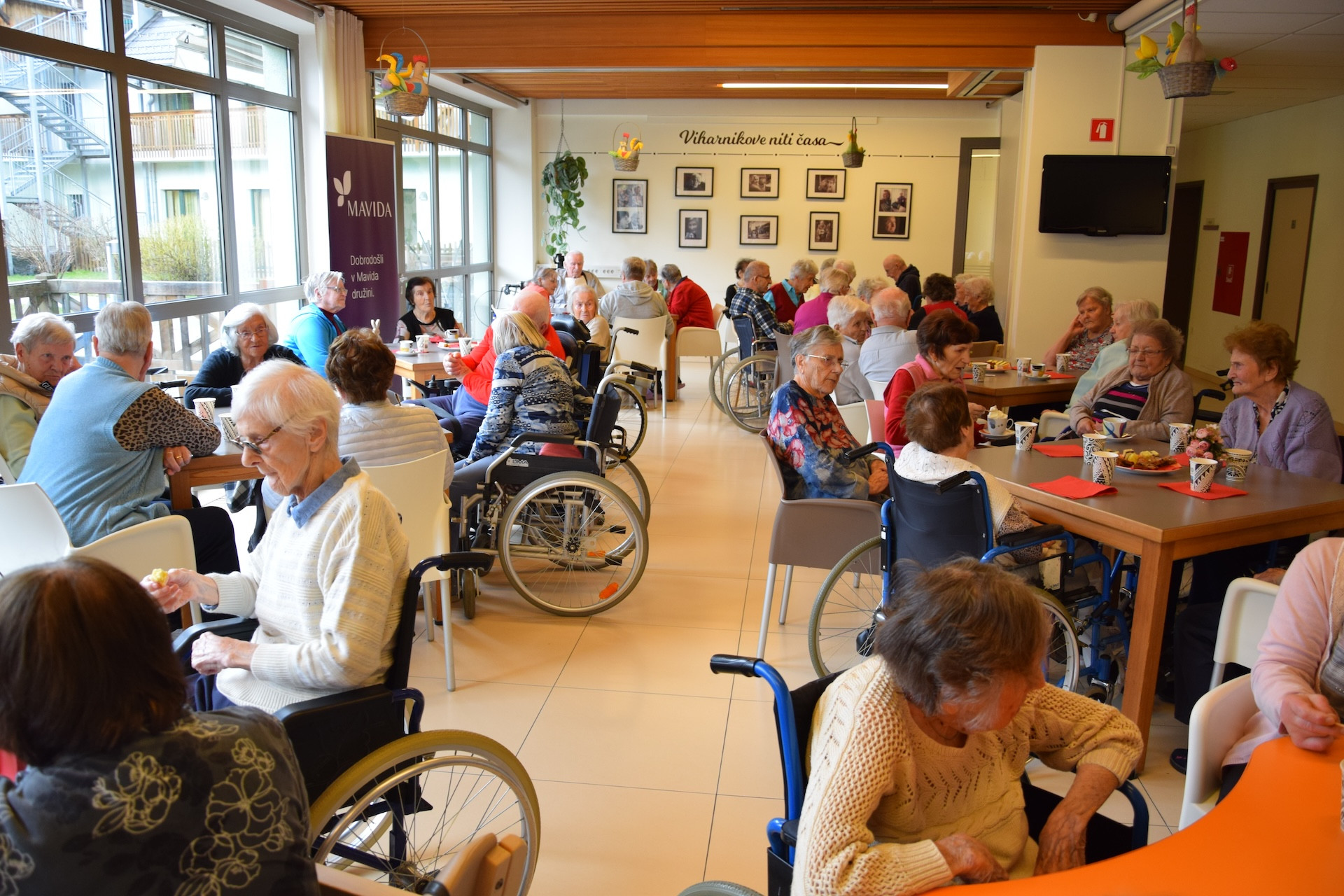 Ta veseli petek z rdečimi noski