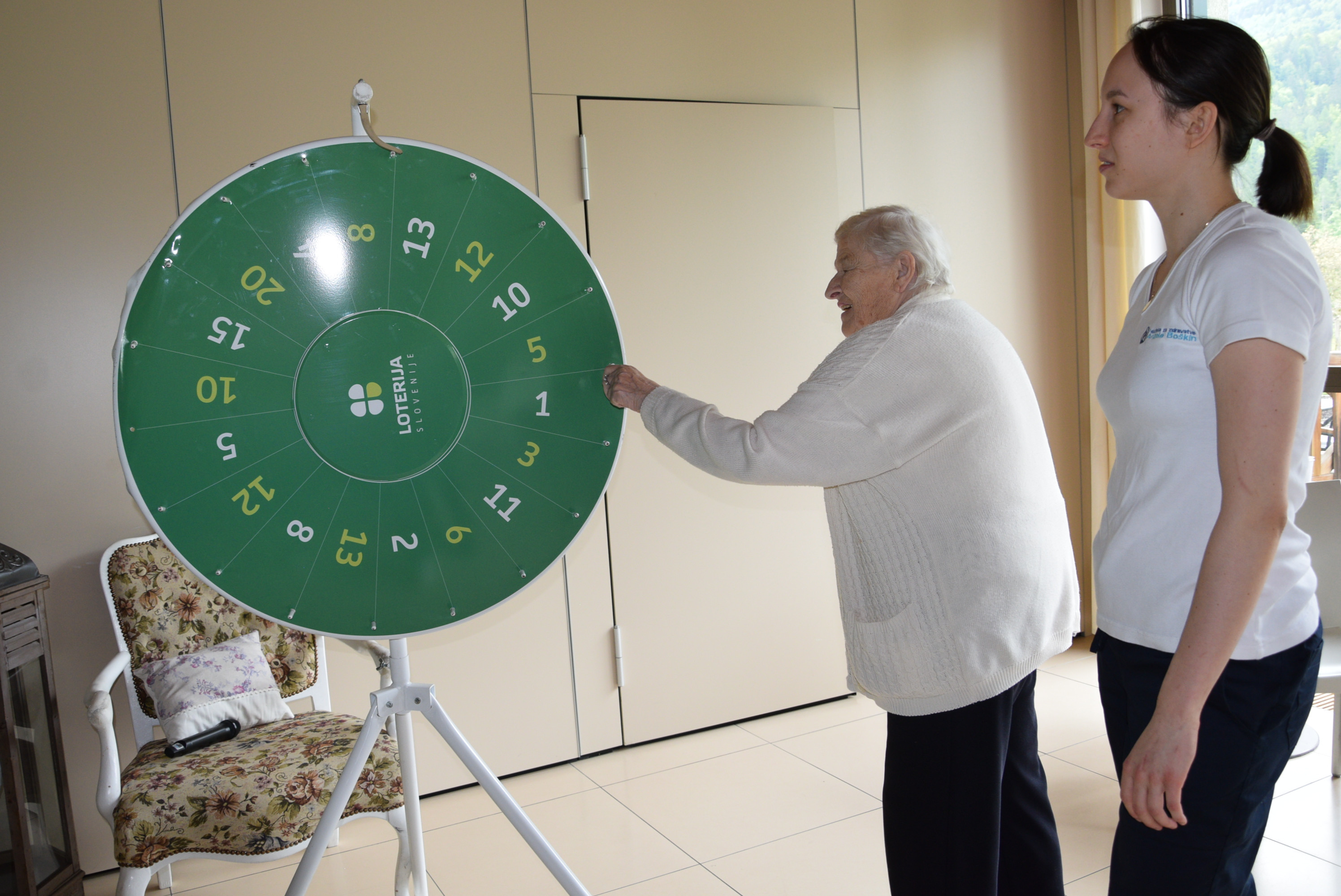 Ujemi svojo srečo - obisk Srečomobila