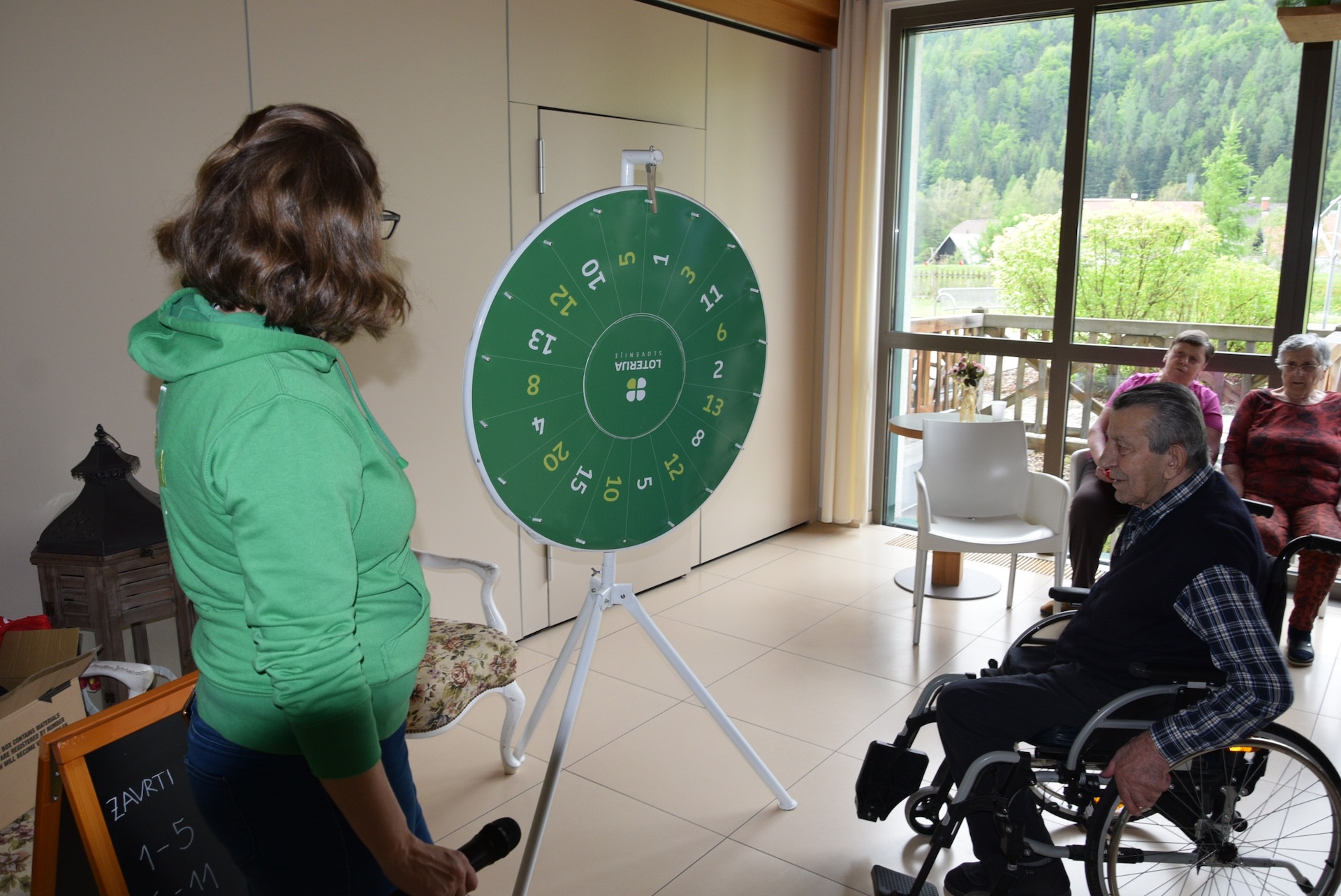 Ujemi svojo srečo - obisk Srečomobila