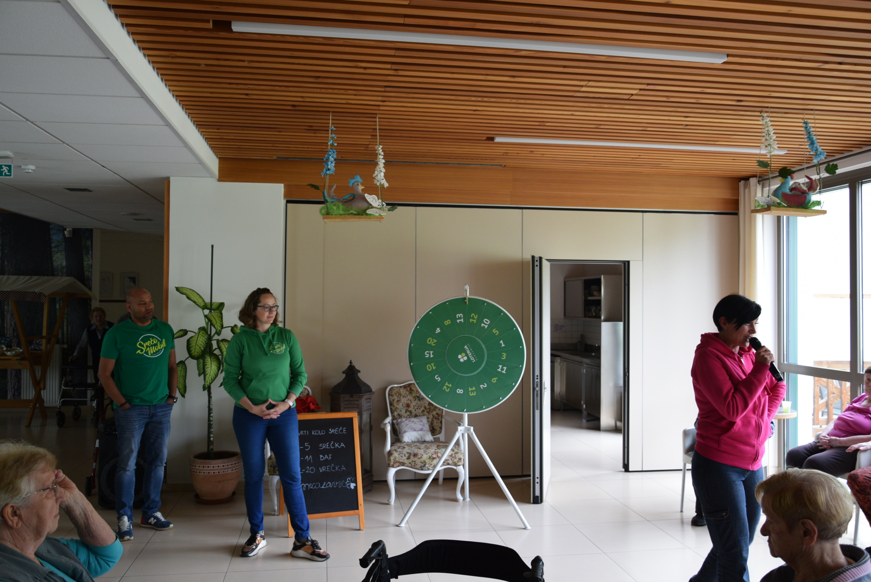 Ujemi svojo srečo - obisk Srečomobila