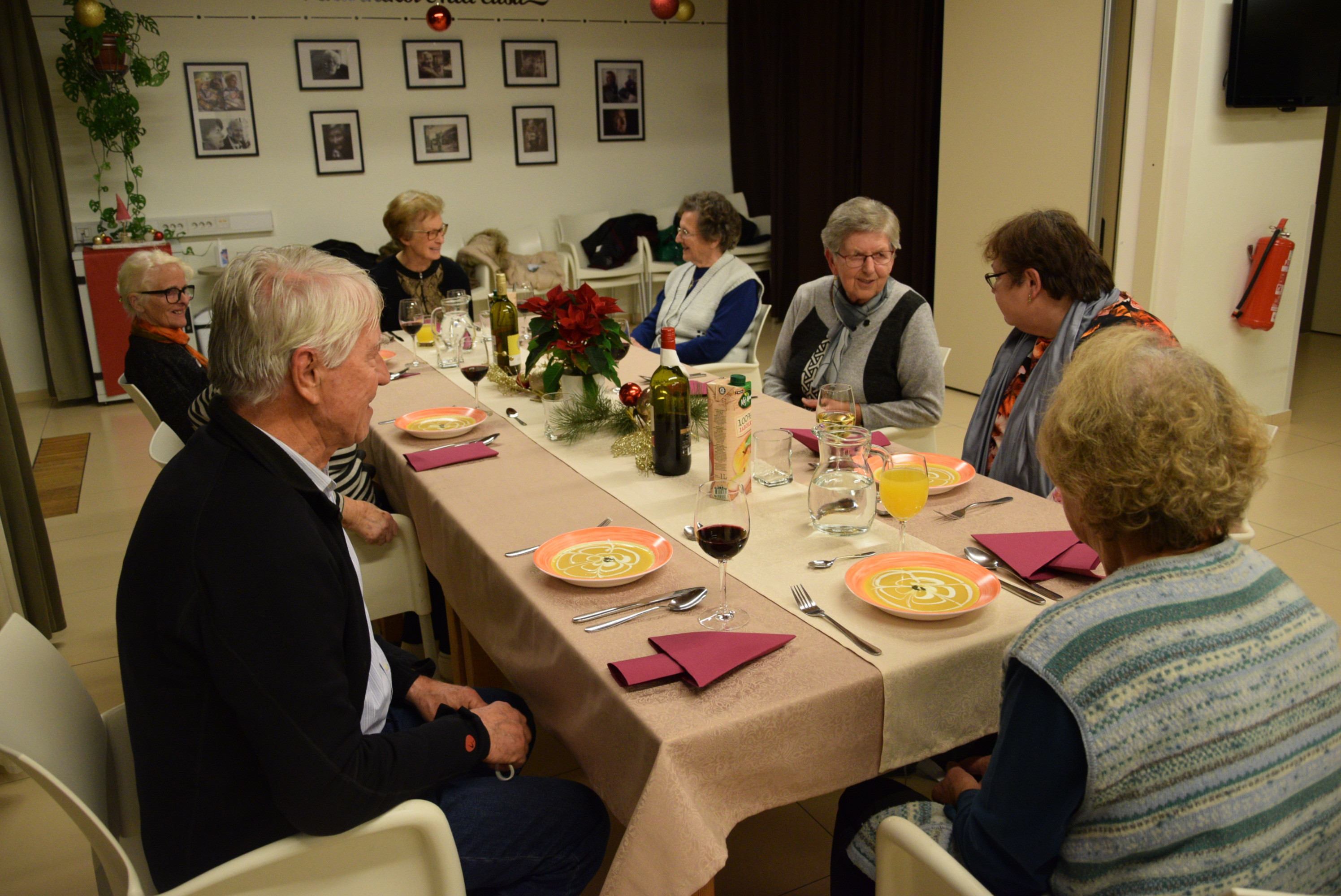 Večerja s prostovoljci