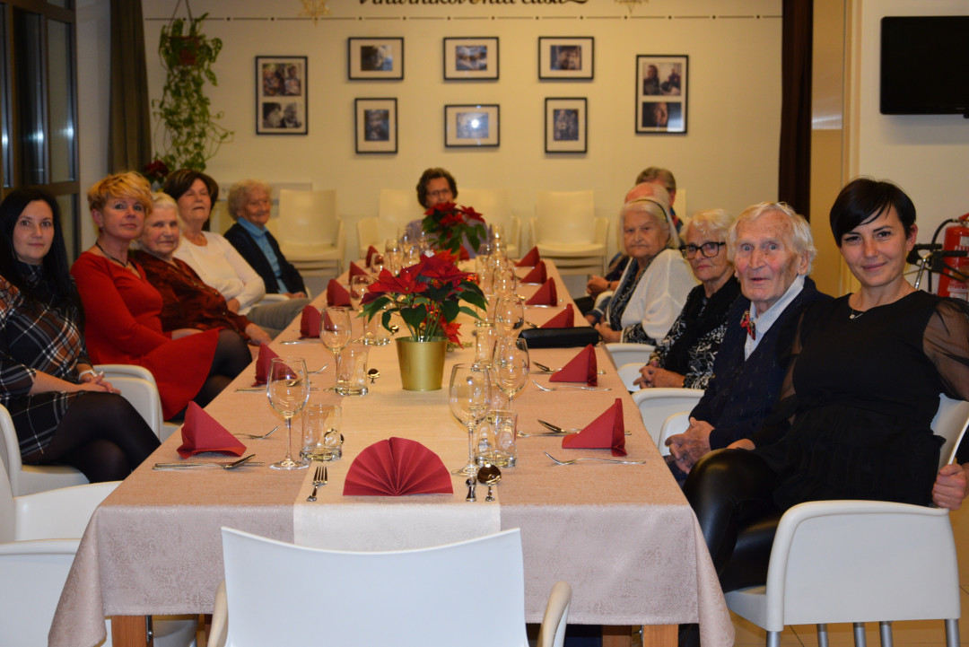 Večerja s prostovoljci