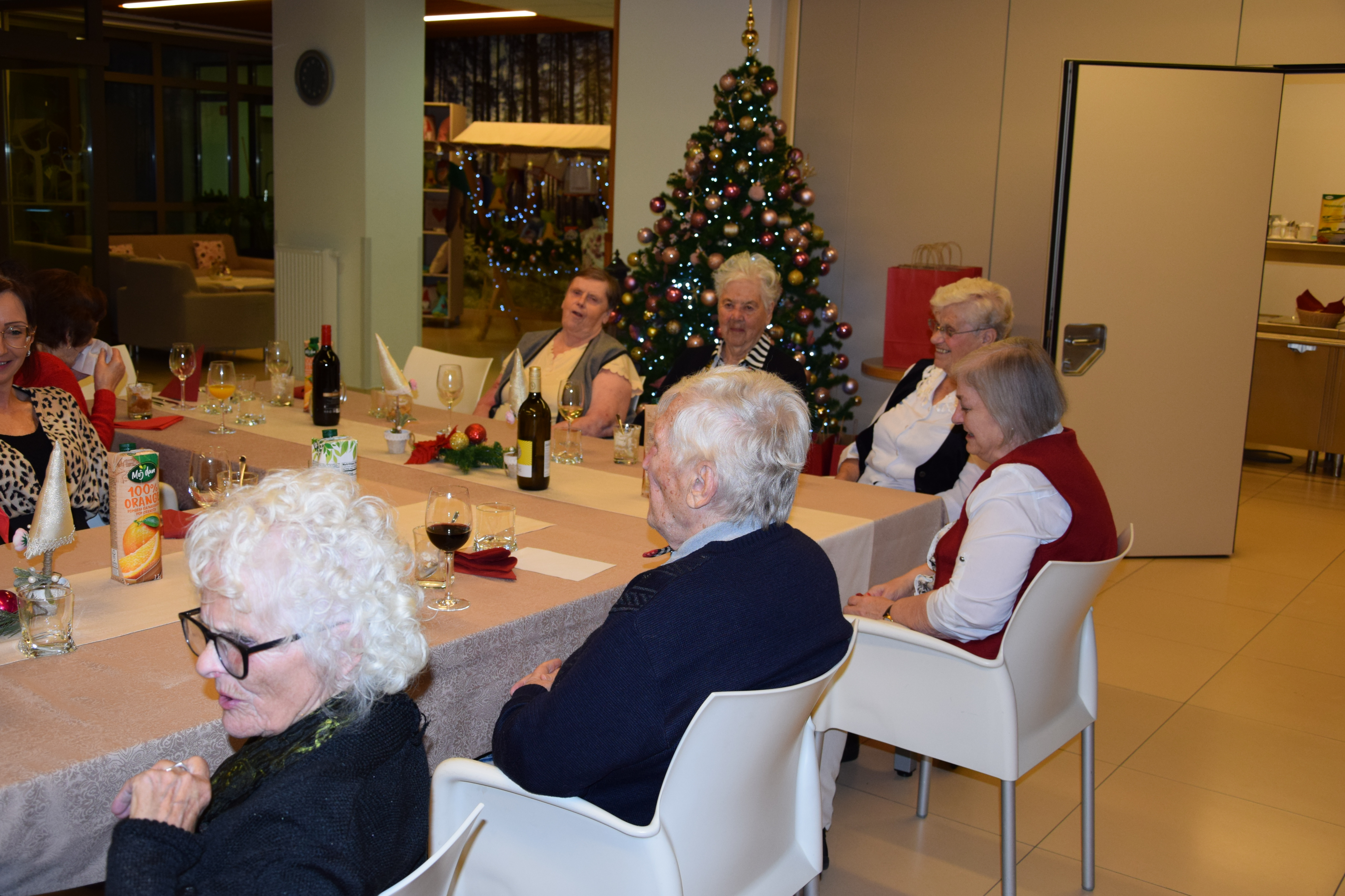 Večerja z prostovoljci