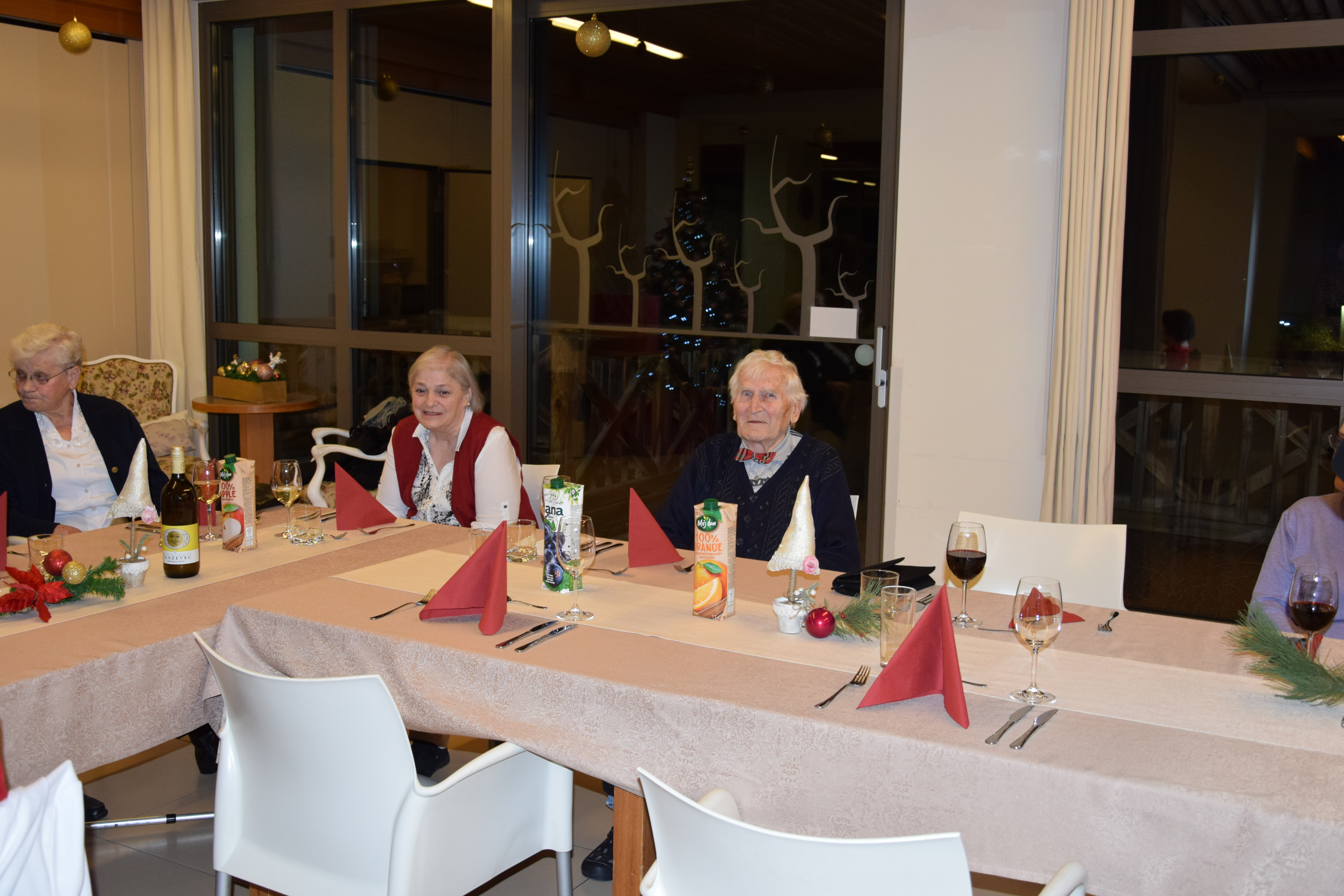 Večerja z prostovoljci