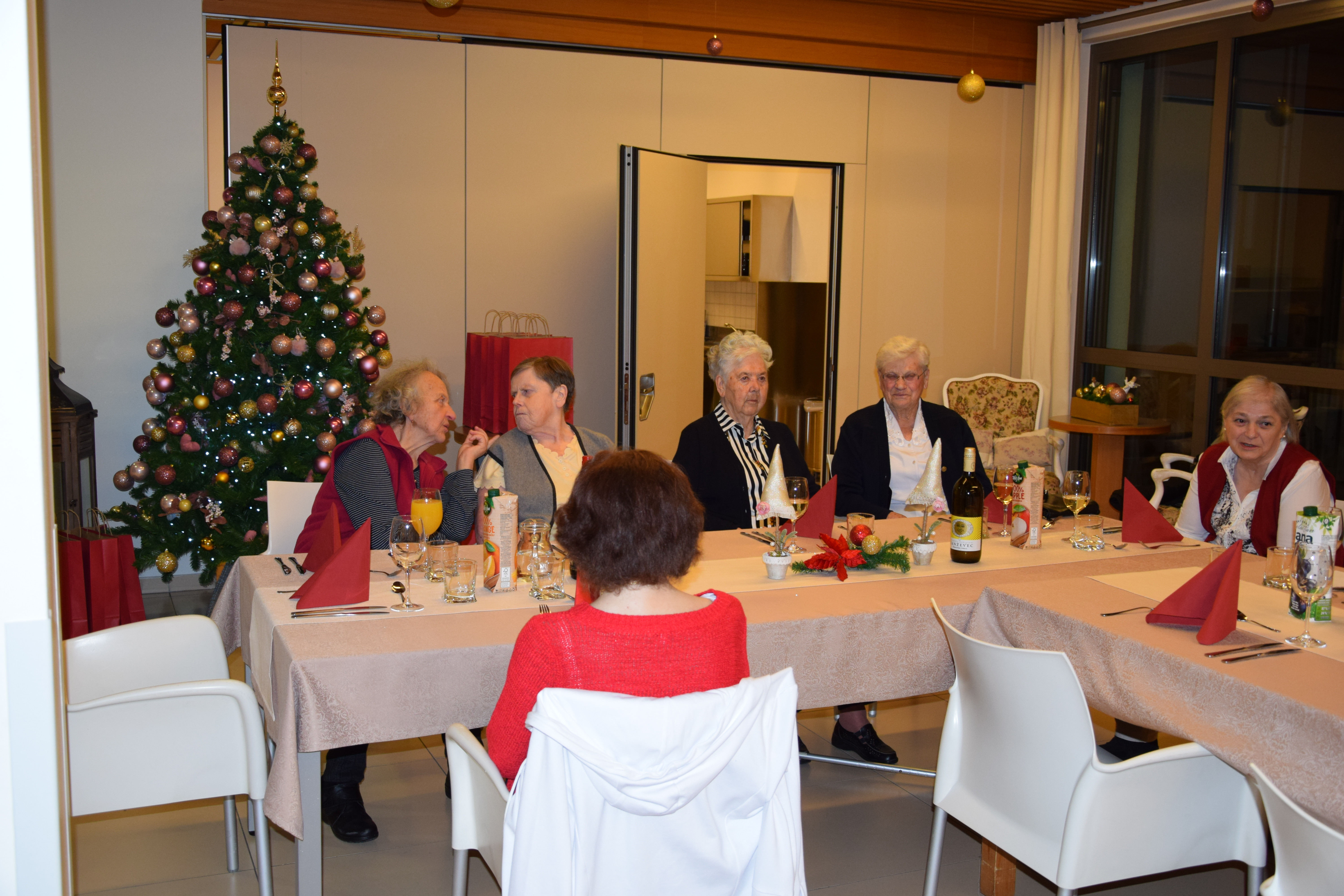 Večerja z prostovoljci