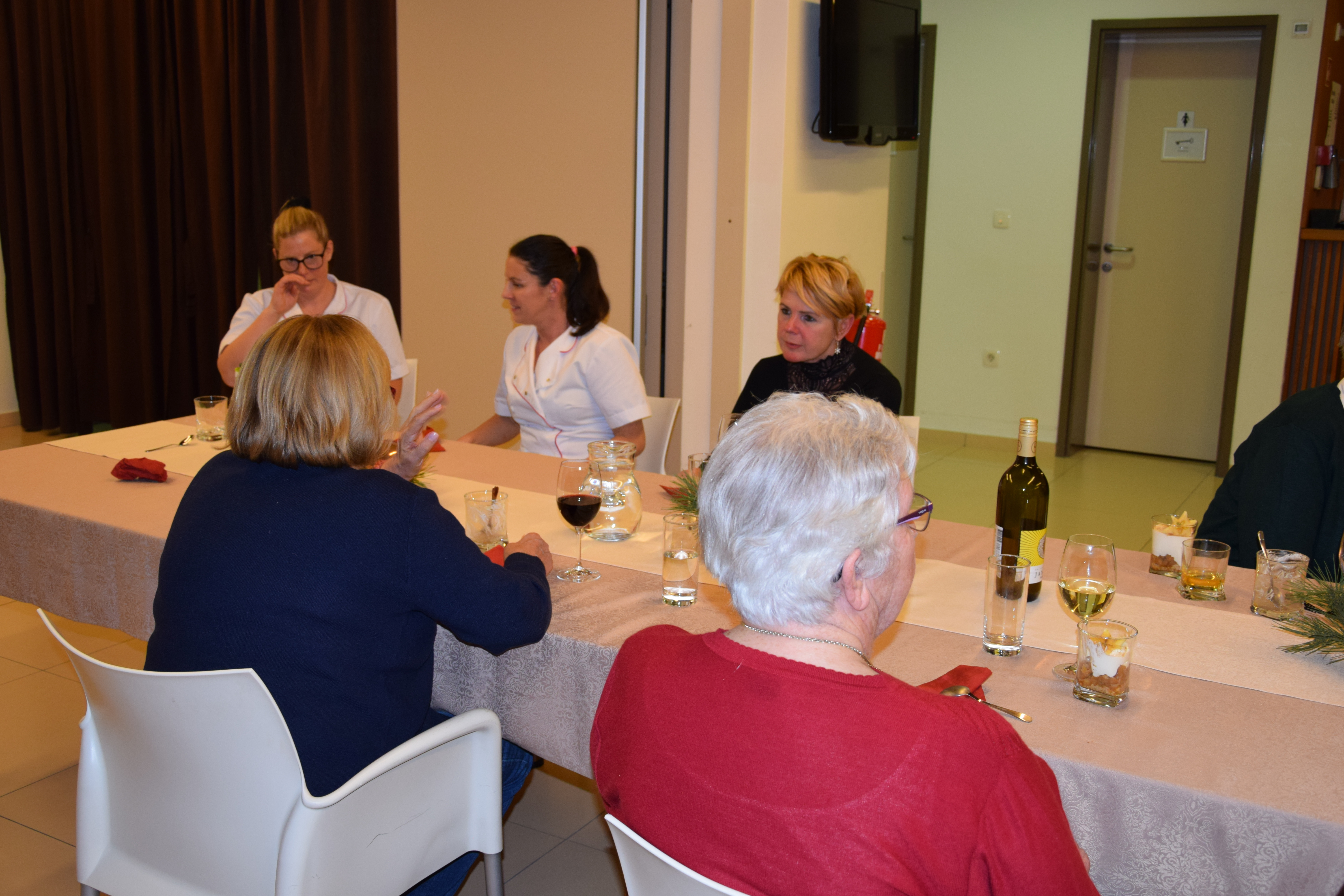 Večerja z prostovoljci