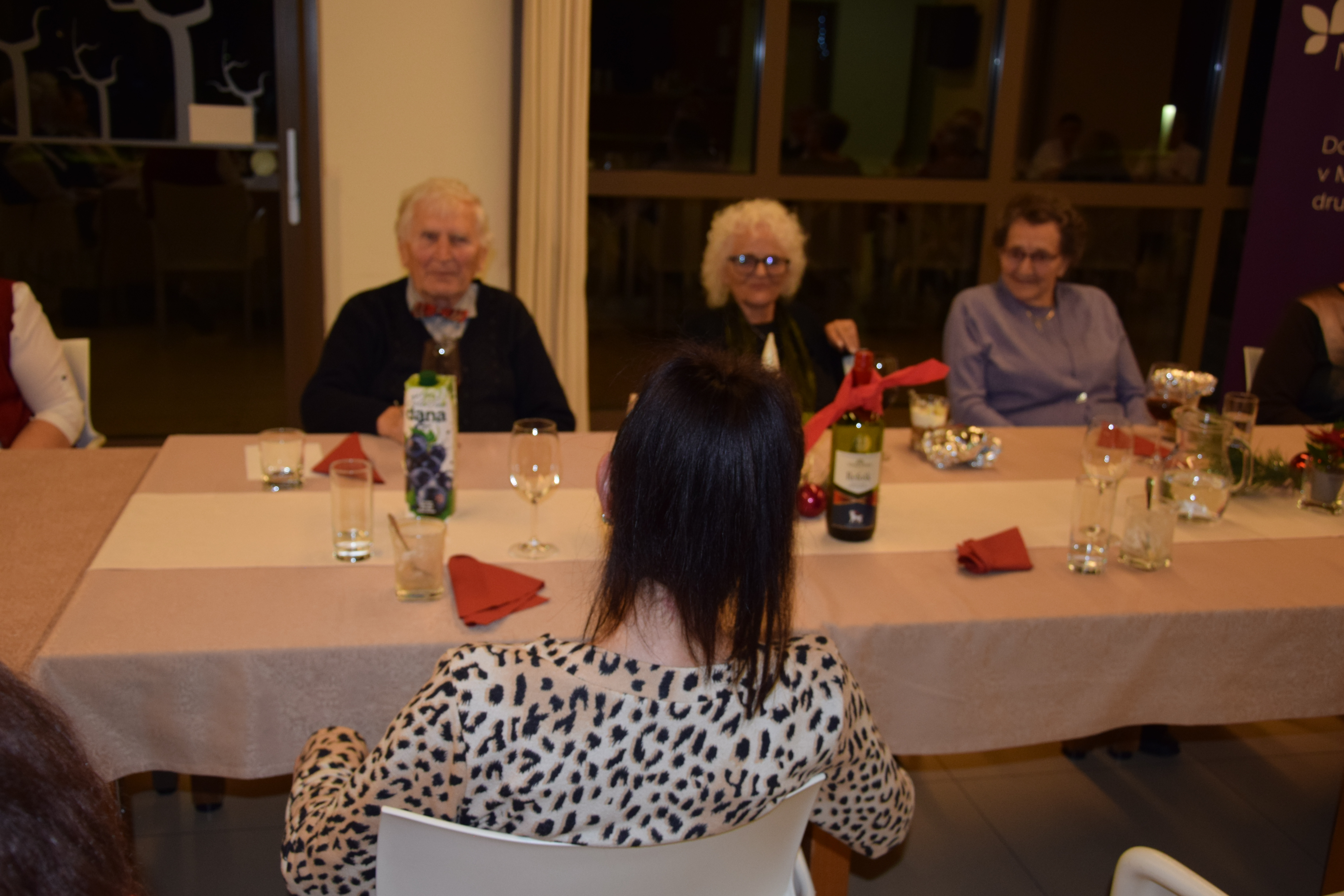 Večerja z prostovoljci