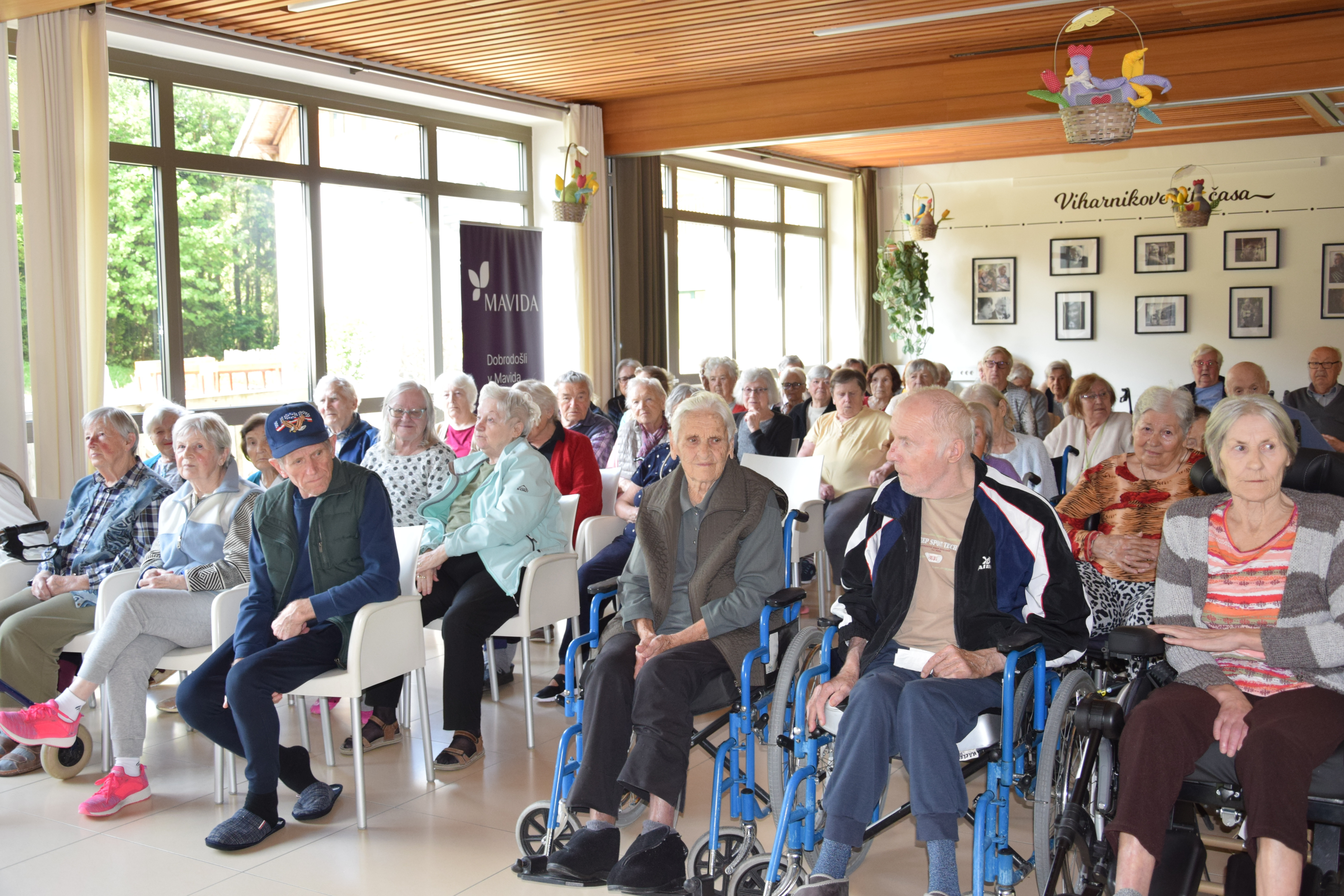 Večerna Zarja nastop