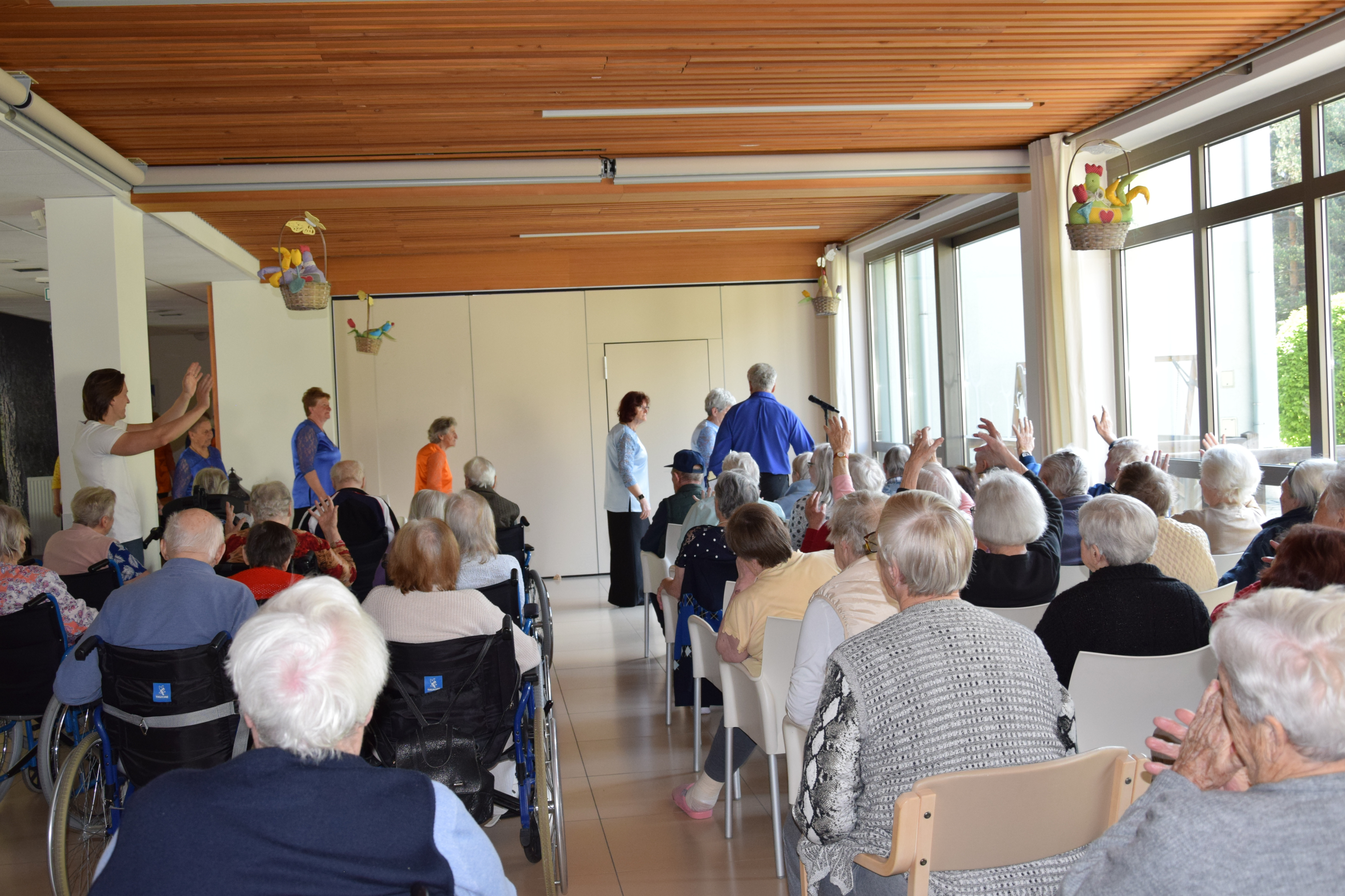 Večerna Zarja nastop