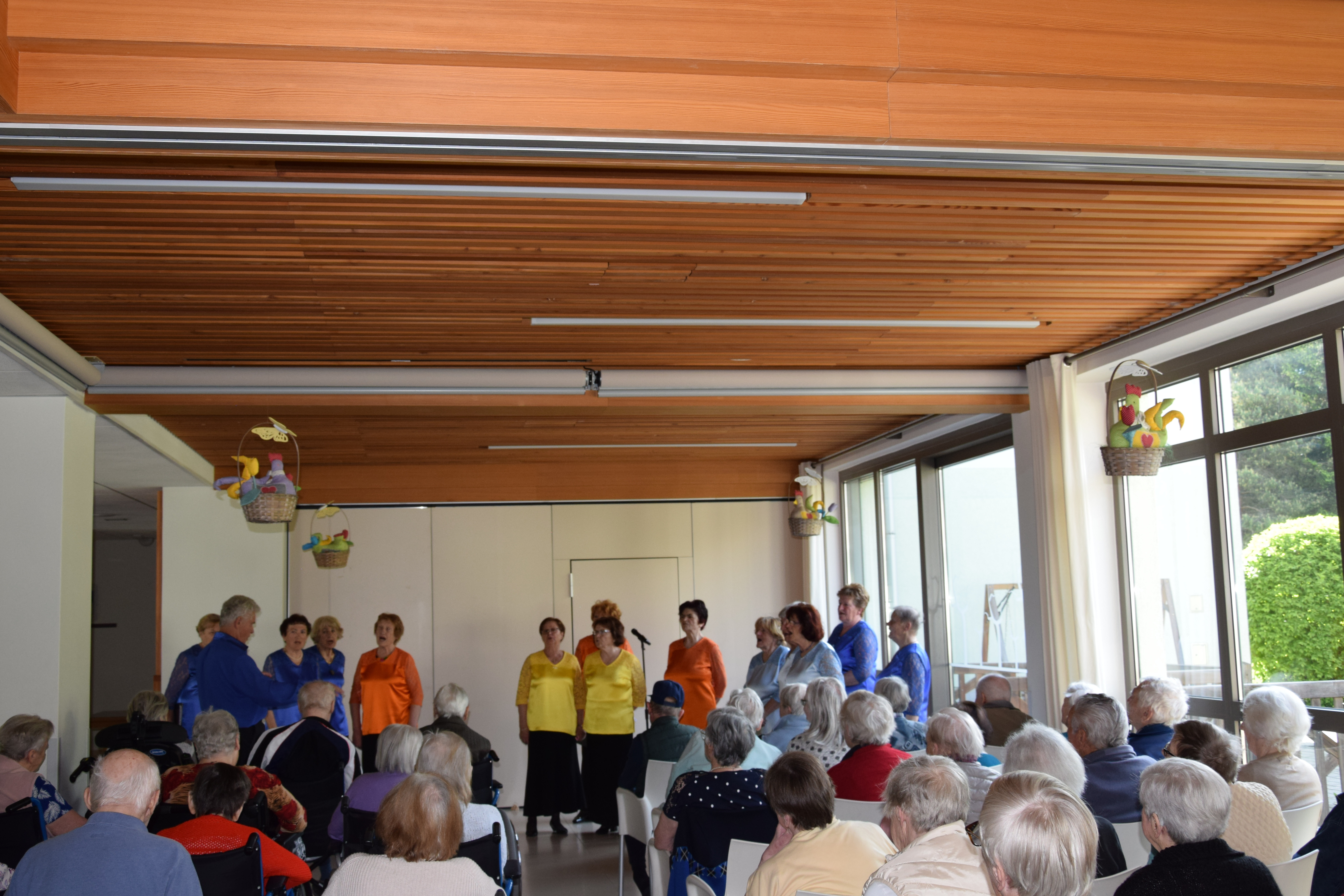 Večerna Zarja nastop