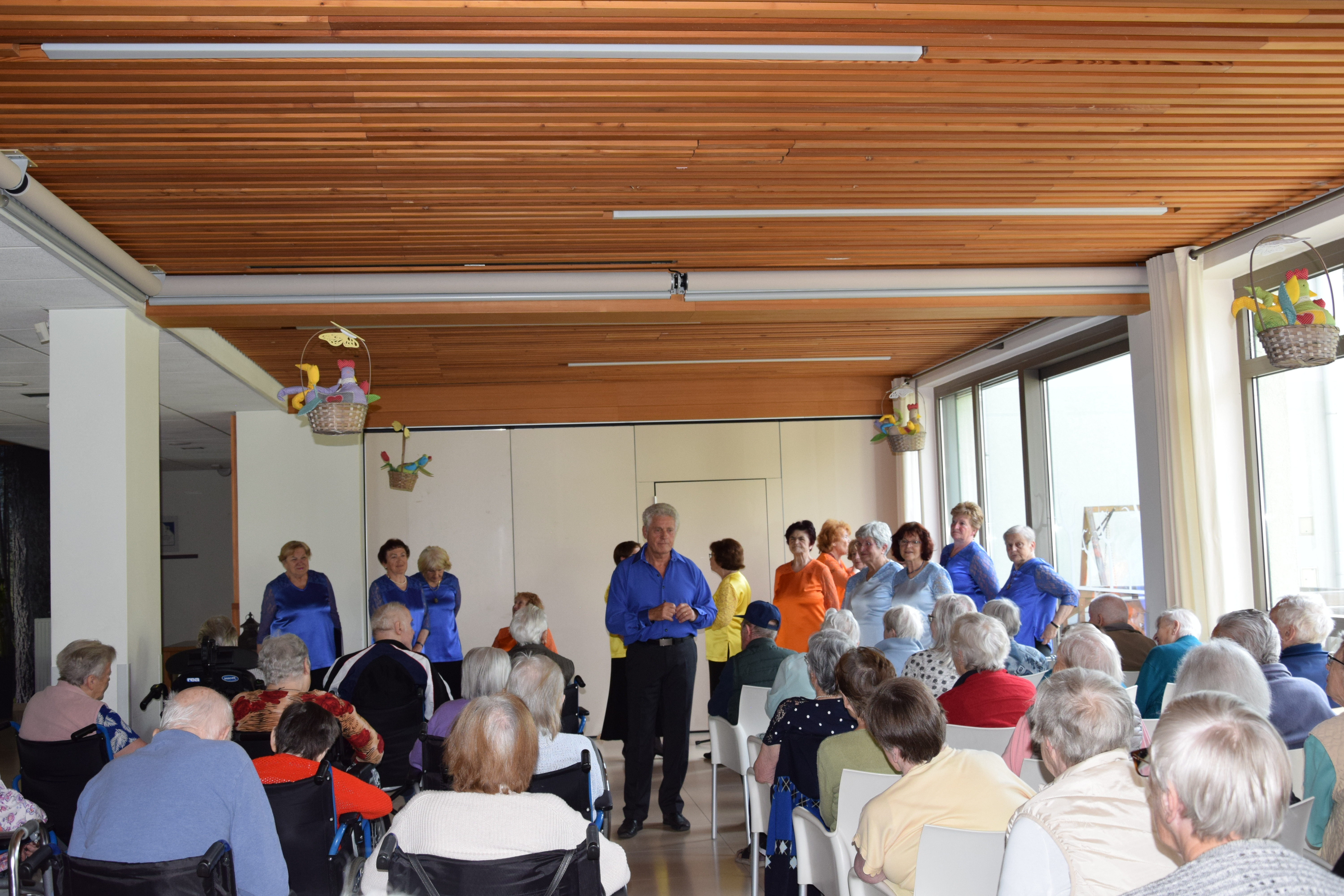 Večerna Zarja nastop