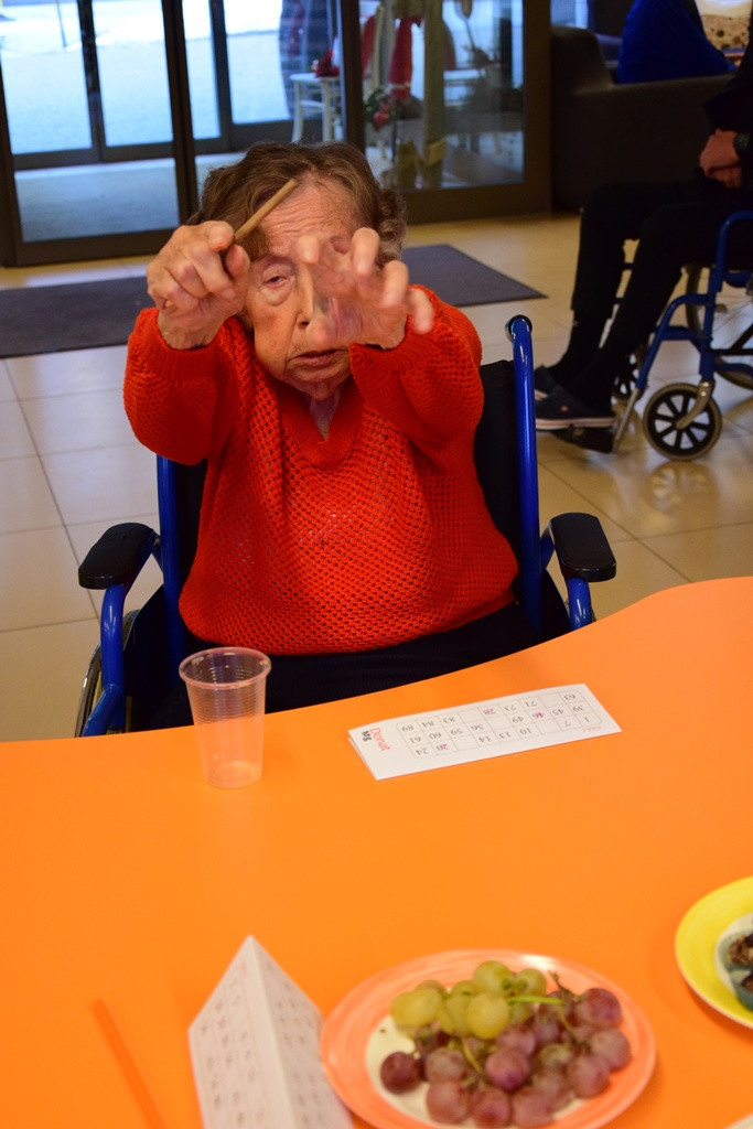 Vesela decembrska tombola