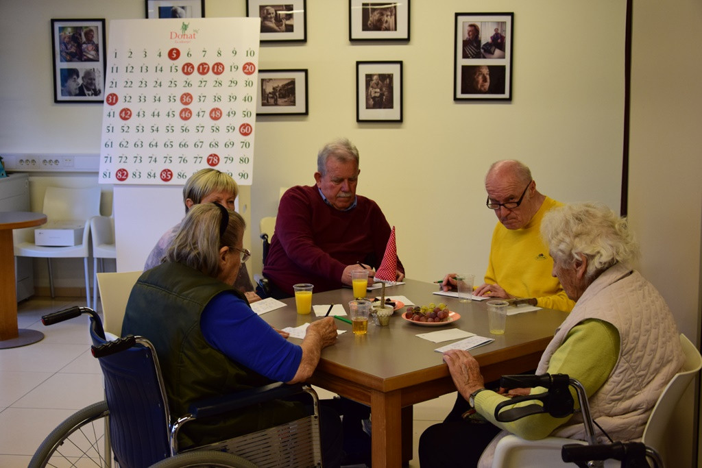 Vesela decembrska tombola