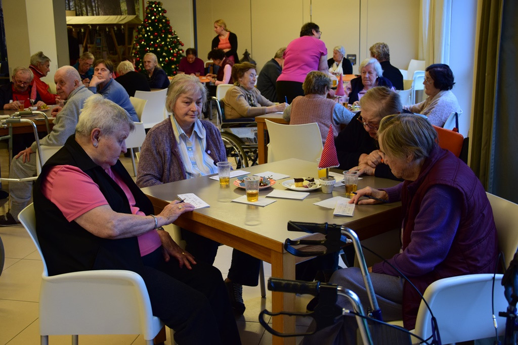 Vesela decembrska tombola