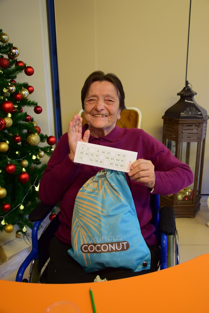 Vesela decembrska tombola