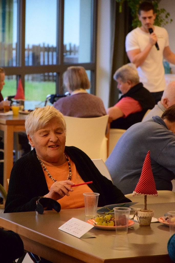 Vesela decembrska tombola