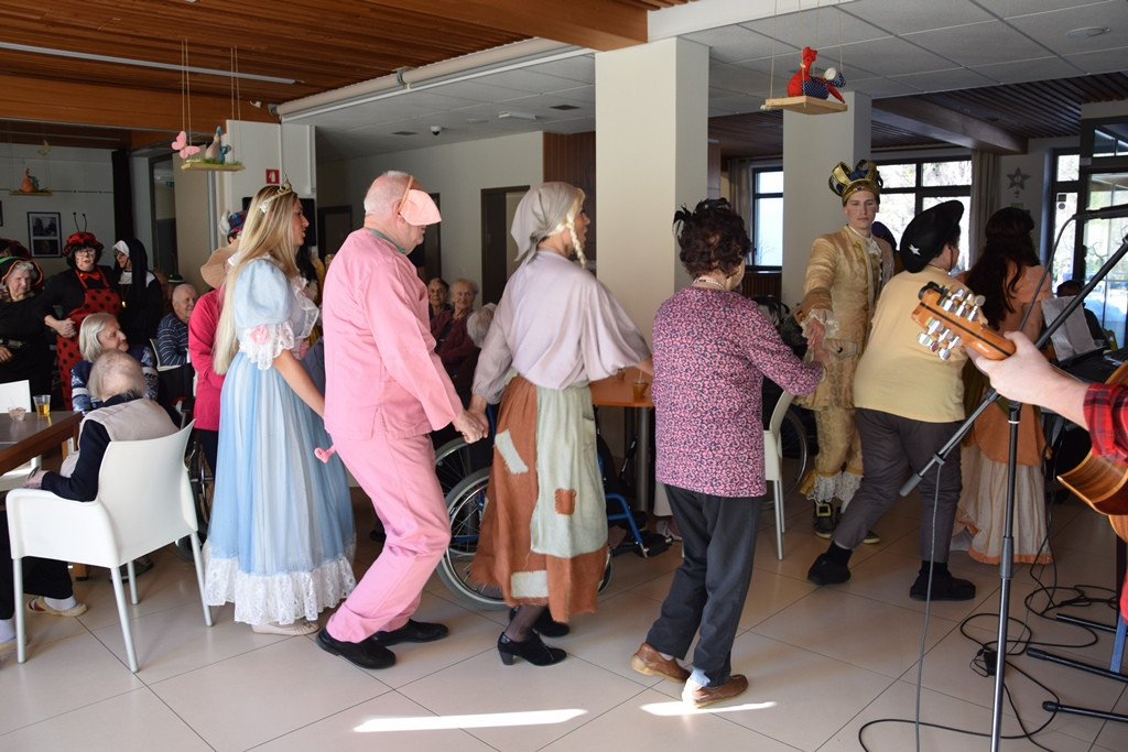 Viharniška pravljična dežela