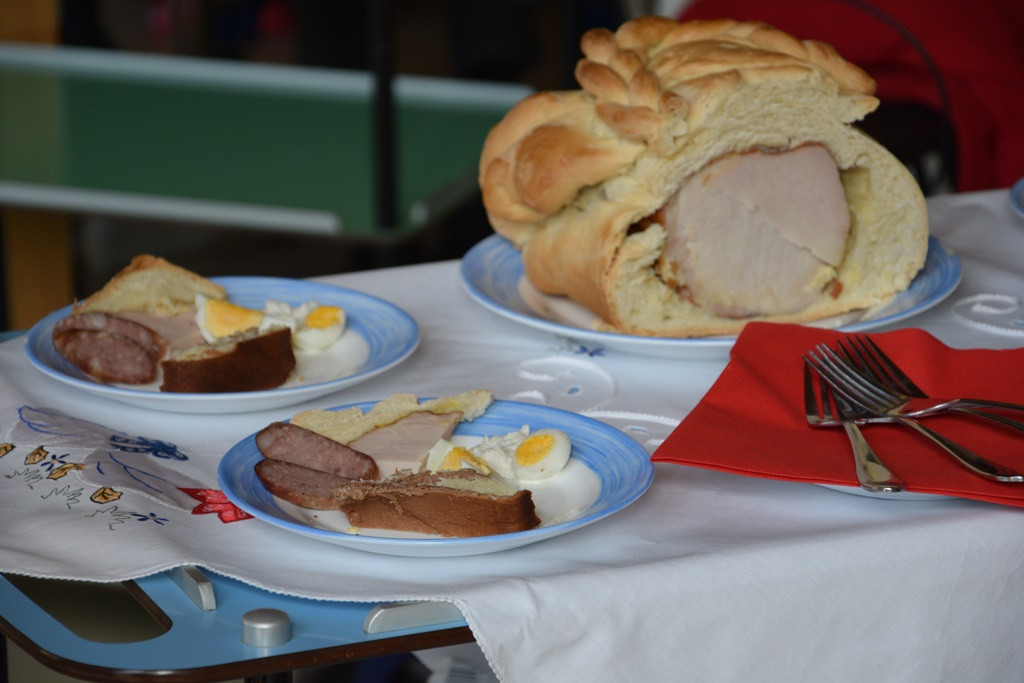 Viharniška velikonočna košara 2021