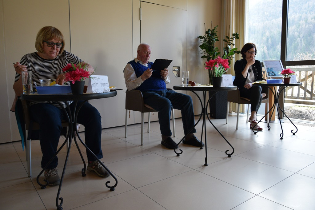 Viharniška velikonočna košara 2021