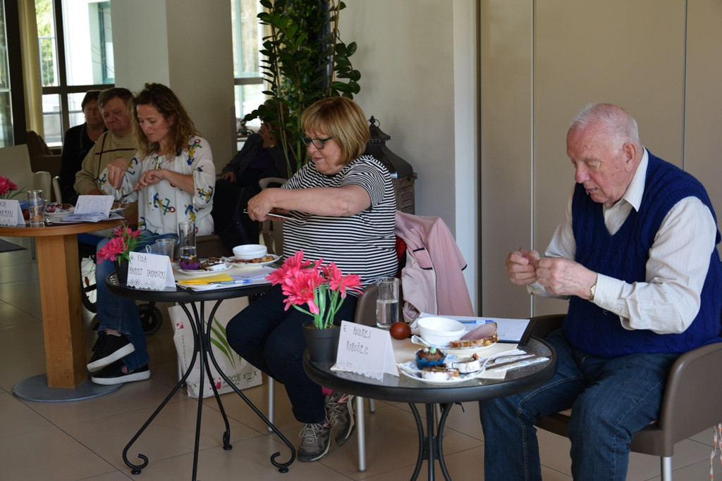 Viharniška velikonočna košara 2021