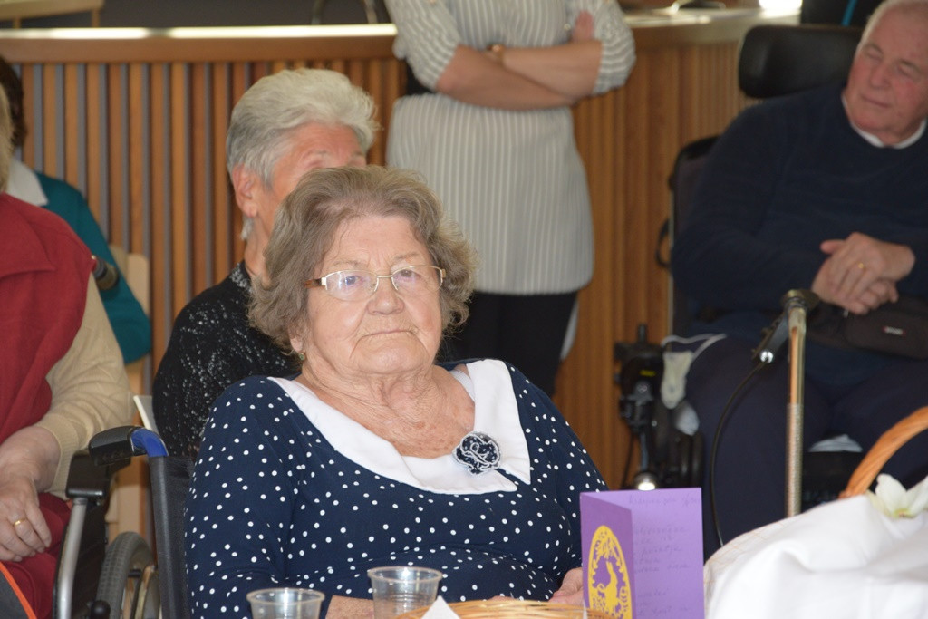 Viharniška velikonočna košara 2021