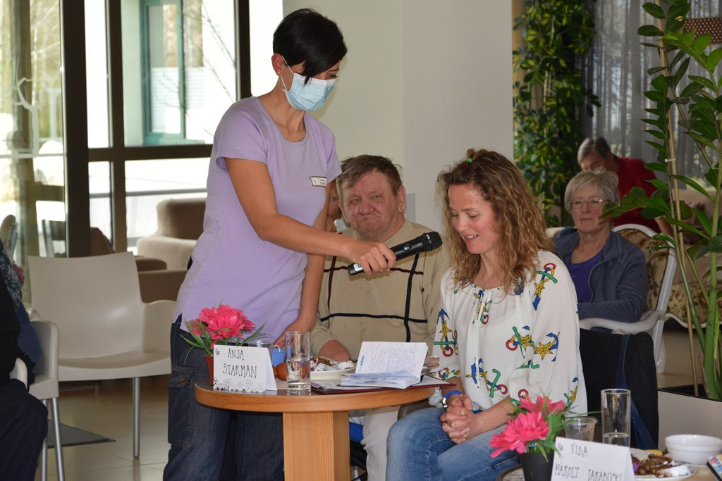 Viharniška velikonočna košara 2021