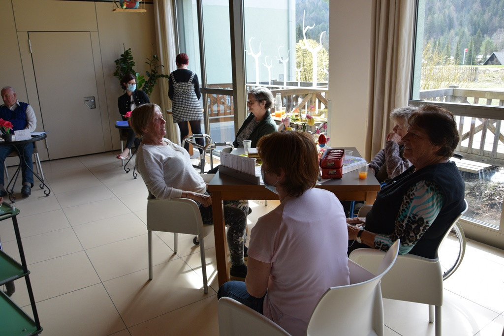 Viharniška velikonočna košara 2021