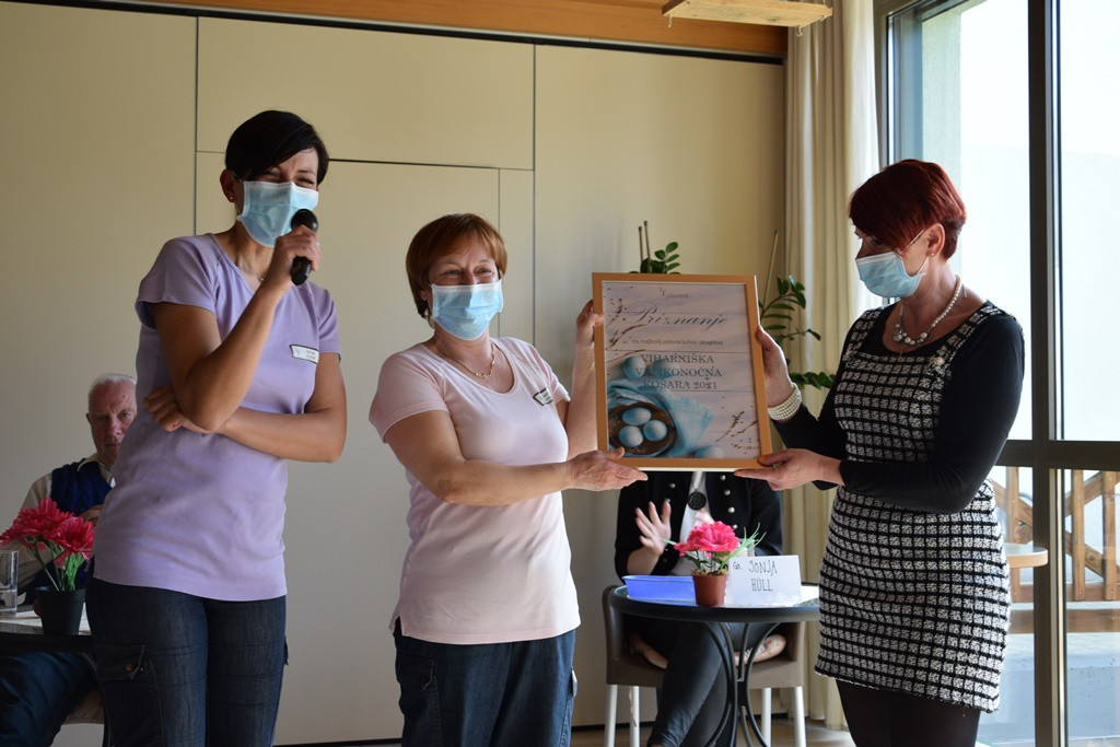 Viharniška velikonočna košara 2021