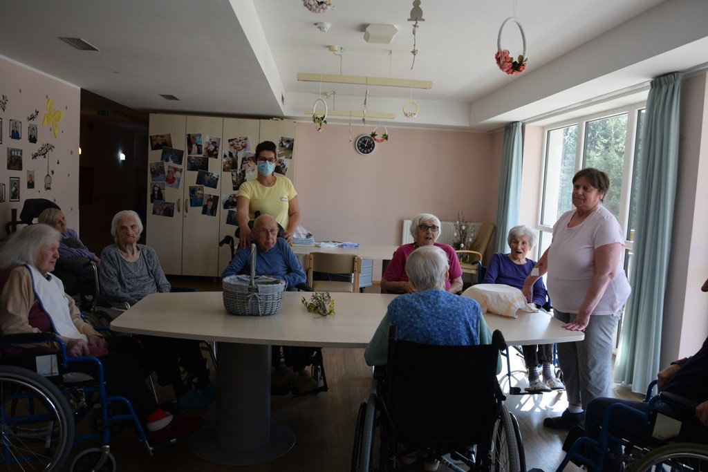 Viharniška velikonočna košara 2021