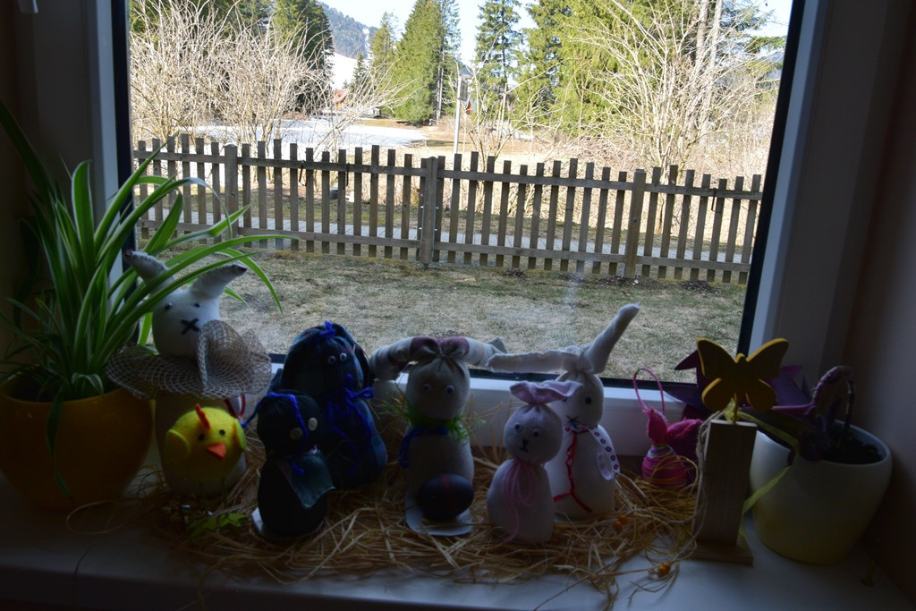 Viharniška velikonočna košara 2021