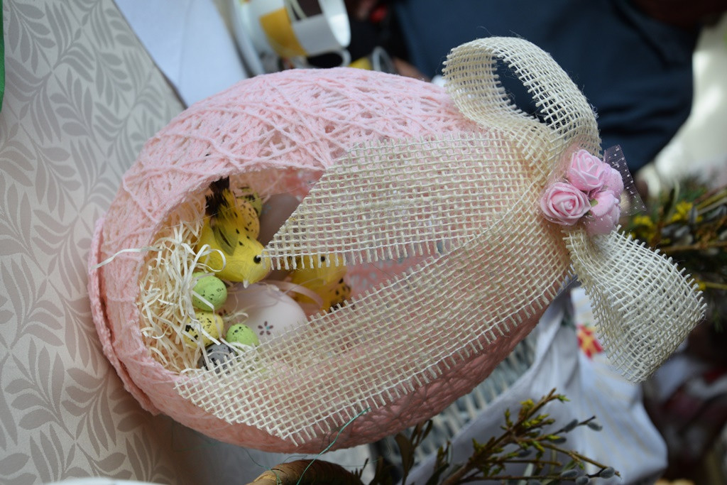 Viharniška velikonočna košara 2021