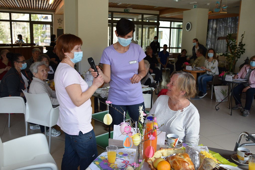 Viharniška velikonočna košara 2021