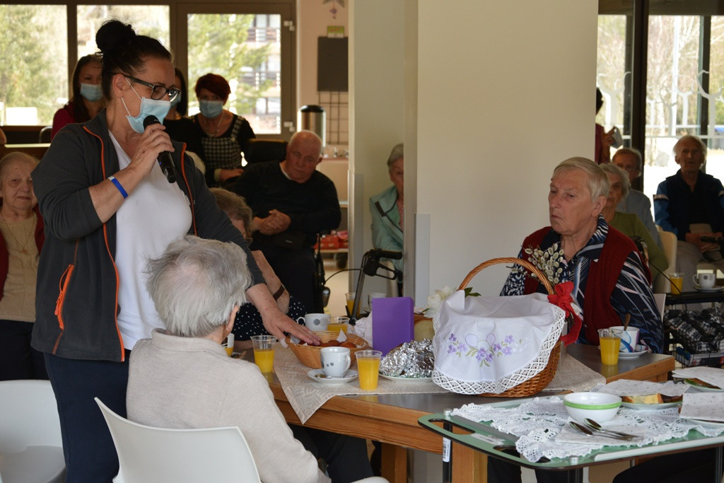 Viharniška velikonočna košara 2021